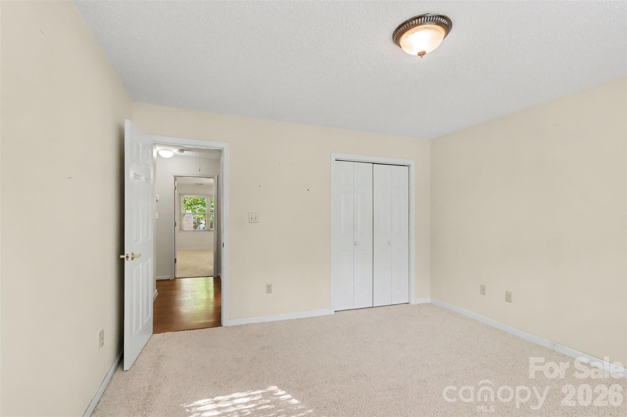 Townhouse at 8407 Coulwood Oak Lane, Charlotte, photo 21 of 24
