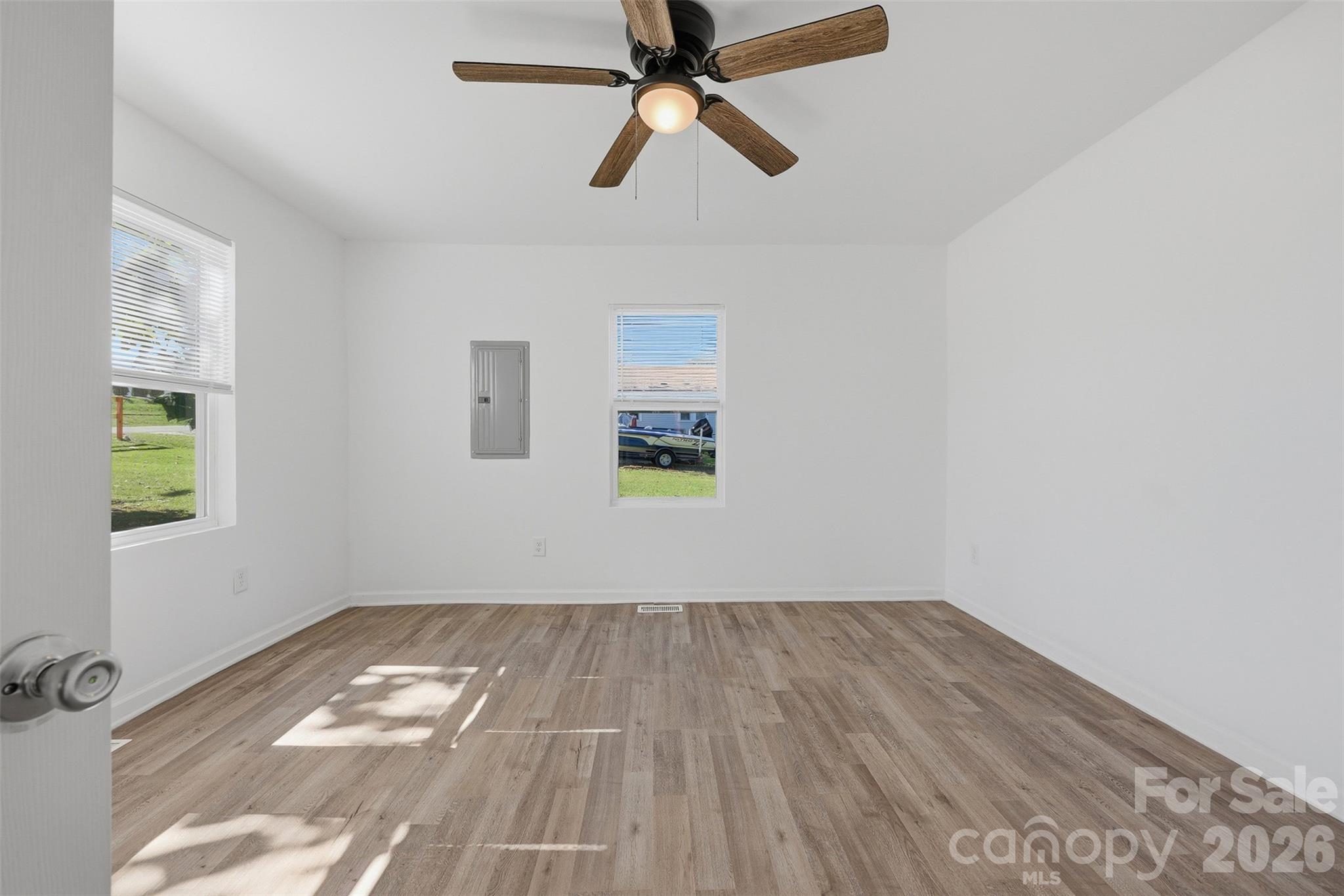Single Family Residence at 2996 1st Avenue NW, Hickory, photo 23 of 38