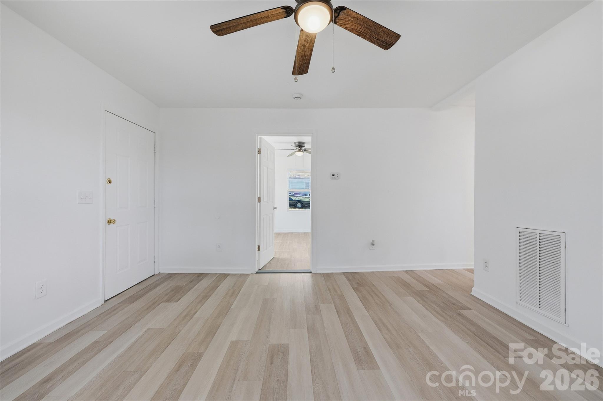 Single Family Residence at 2996 1st Avenue NW, Hickory, photo 25 of 38