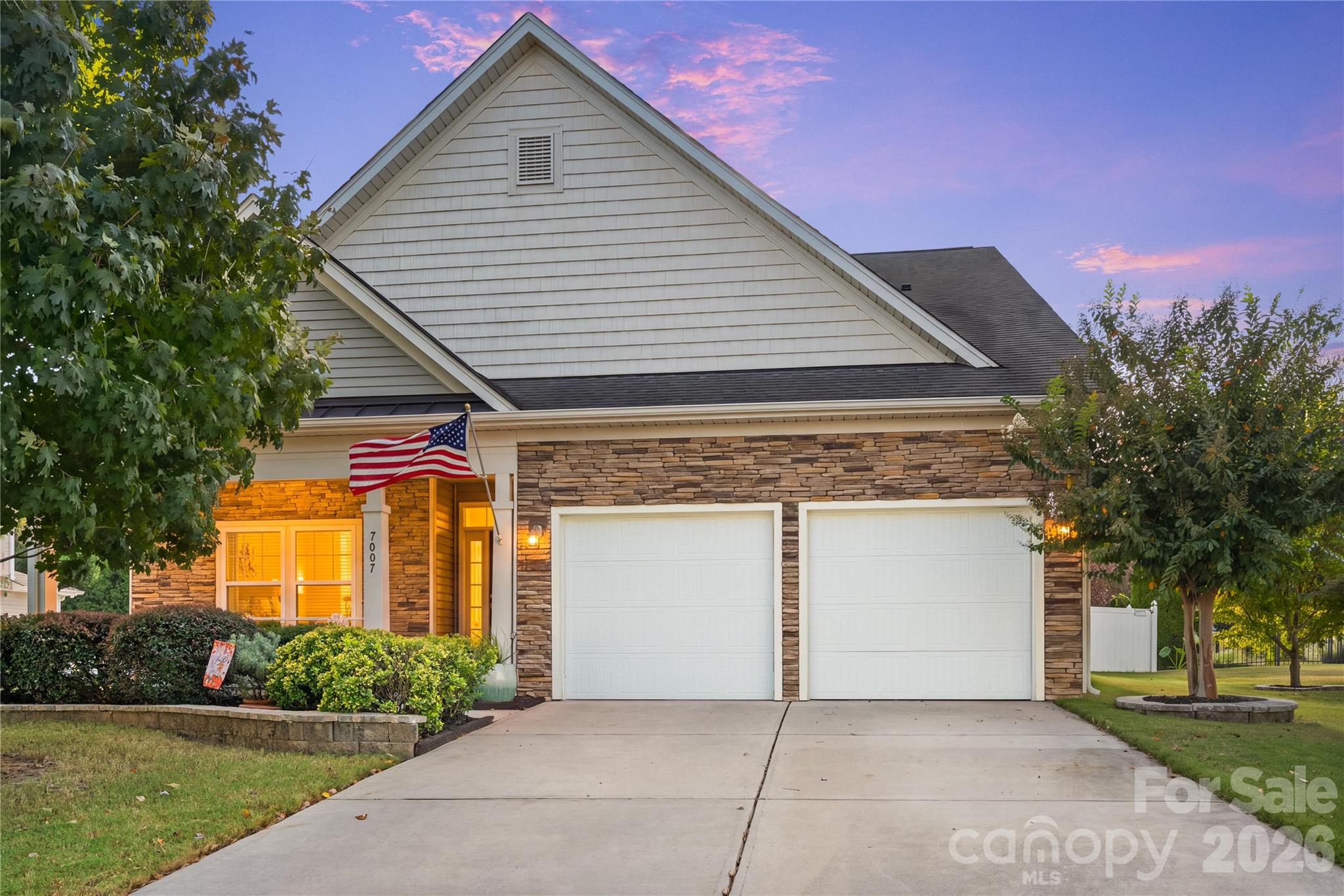 Single Family Residence at 7007 Shaw Court, Indian Land, photo 4 of 35