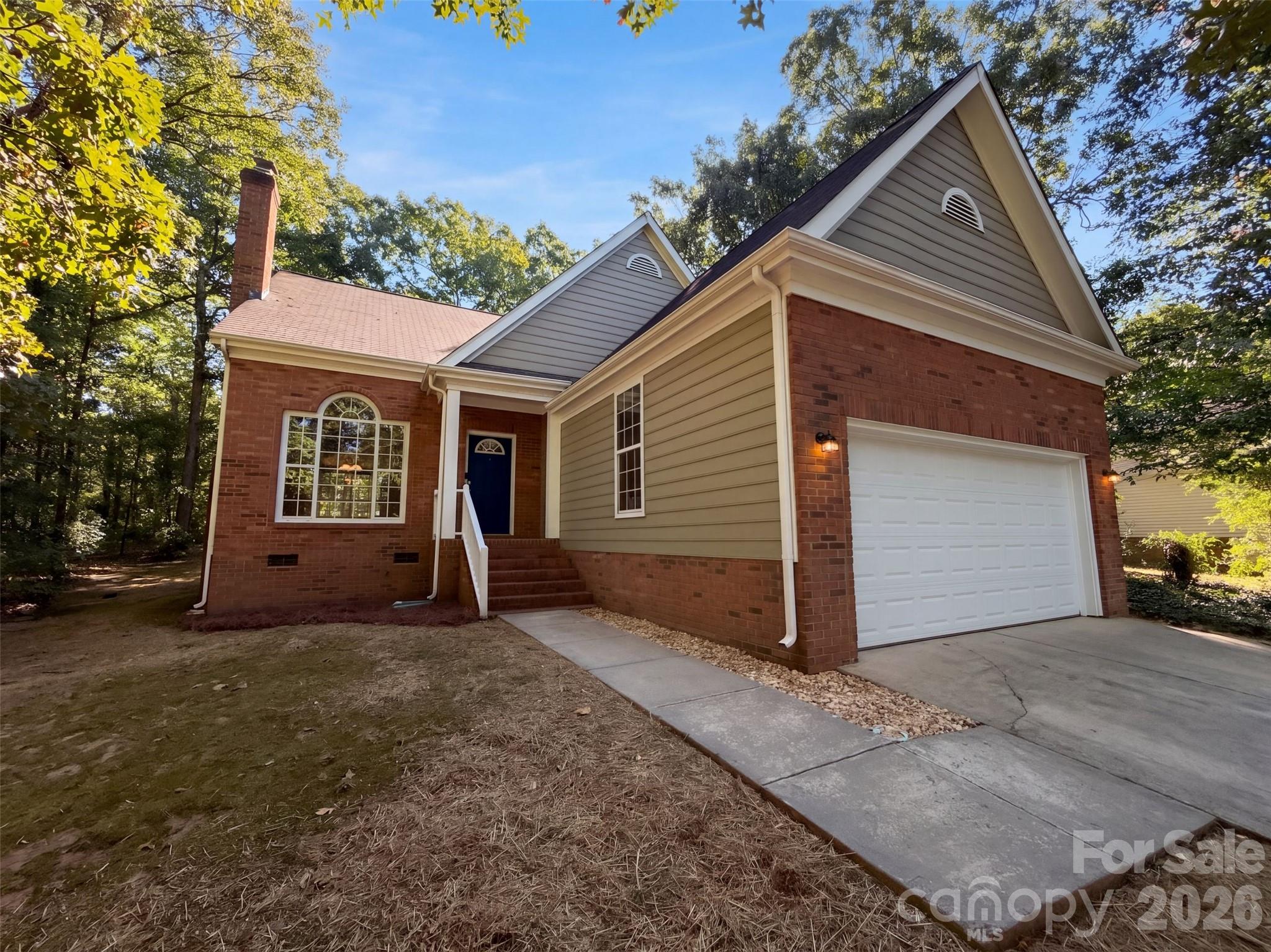 Single Family Residence at 8224 Hunley Ridge Road, Matthews