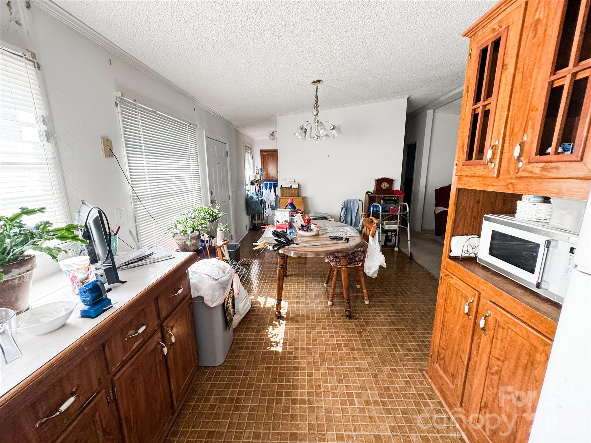 Single Family Residence at 4103 Pebblebrook Circle SW, Concord, photo 6 of 23