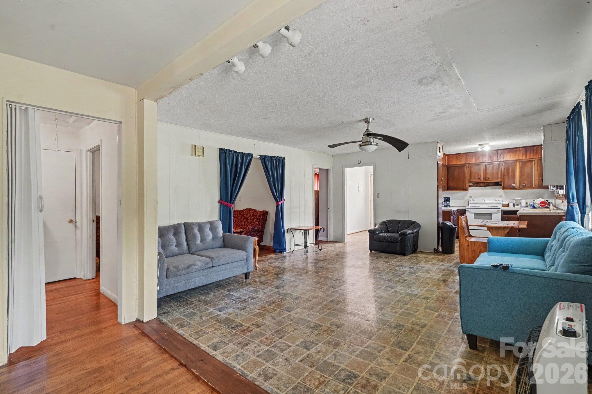 Single Family Residence at 4807 John Craig Road, Waxhaw, photo 9 of 22