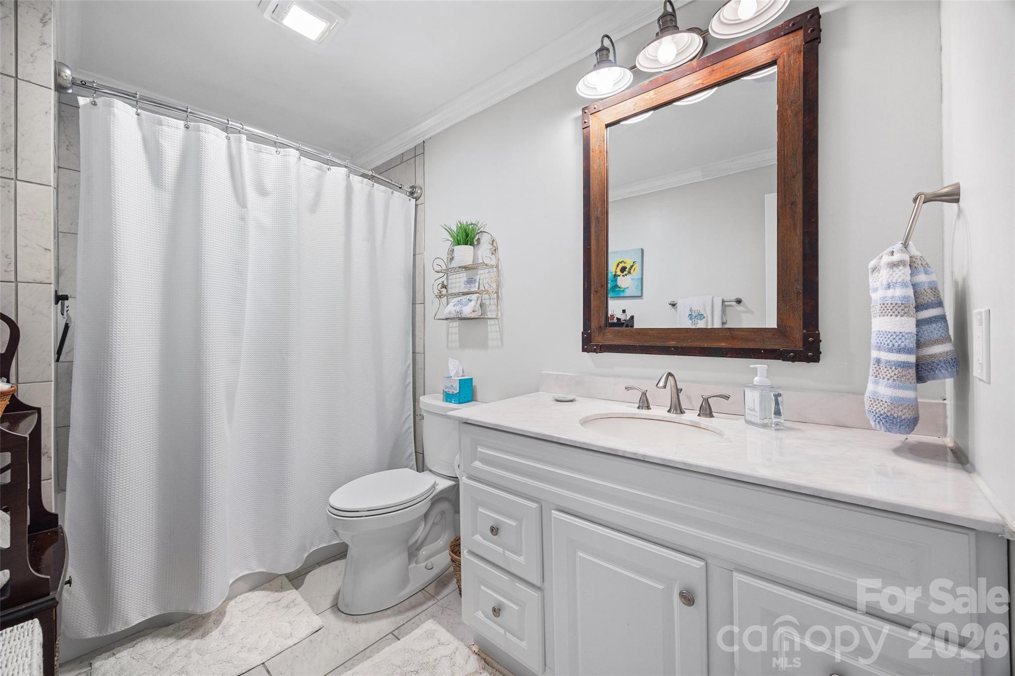 Single Family Residence at 1544 Springpoint Road, Rock Hill, photo 21 of 41