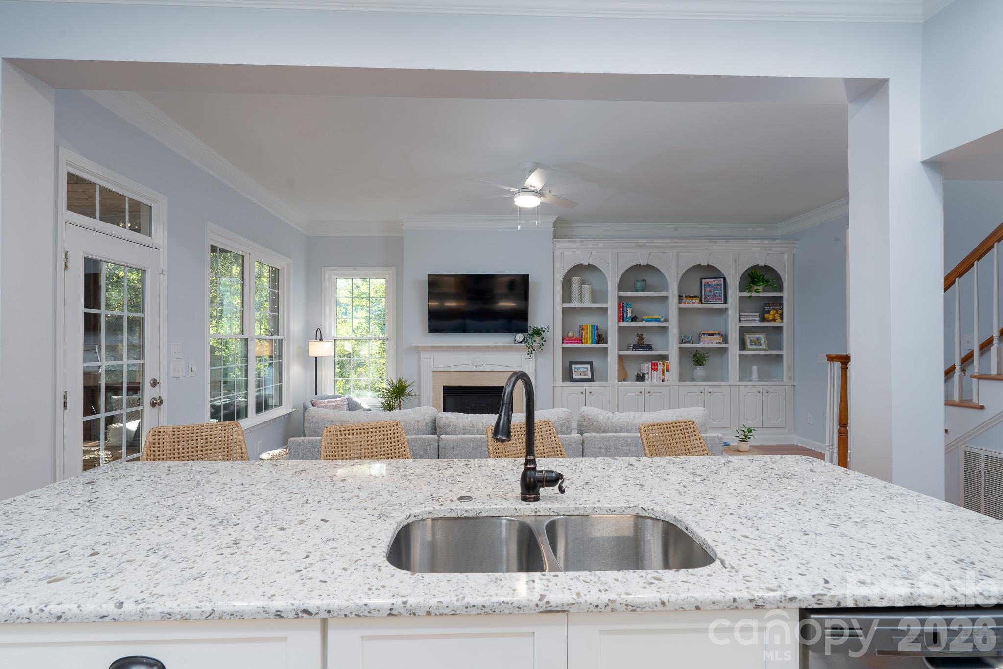 Single Family Residence at 1201 Beckford Glen Drive, Waxhaw, photo 10 of 48