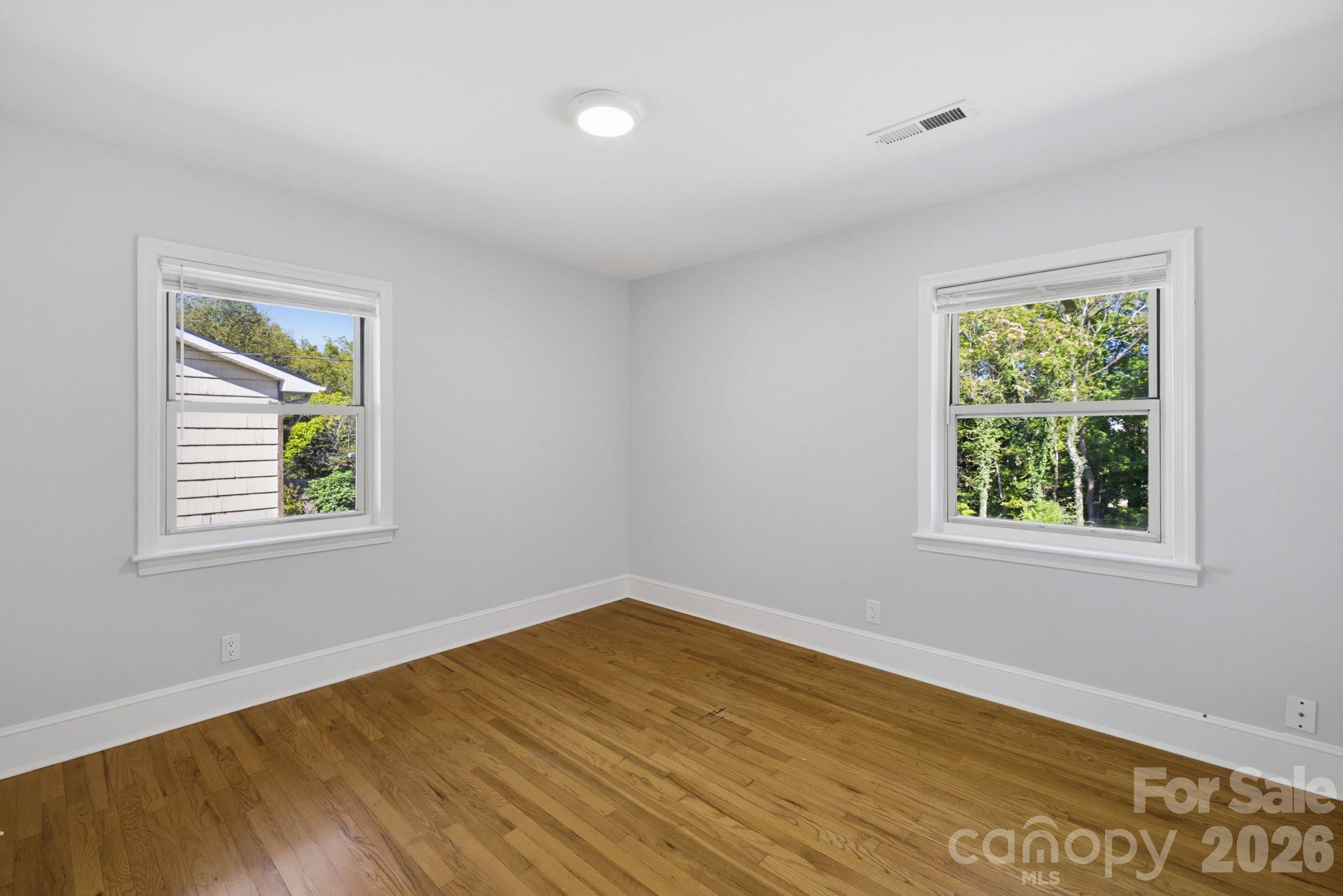 Single Family Residence at 337 E Rhyne Avenue, Winston Salem, photo 15 of 30