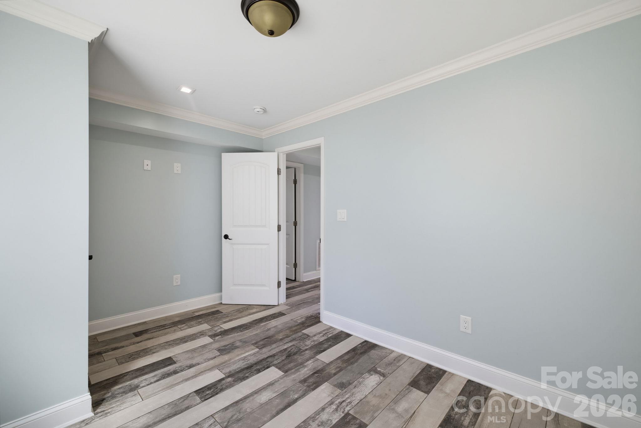 Single Family Residence at 337 E Rhyne Avenue, Winston Salem, photo 27 of 30