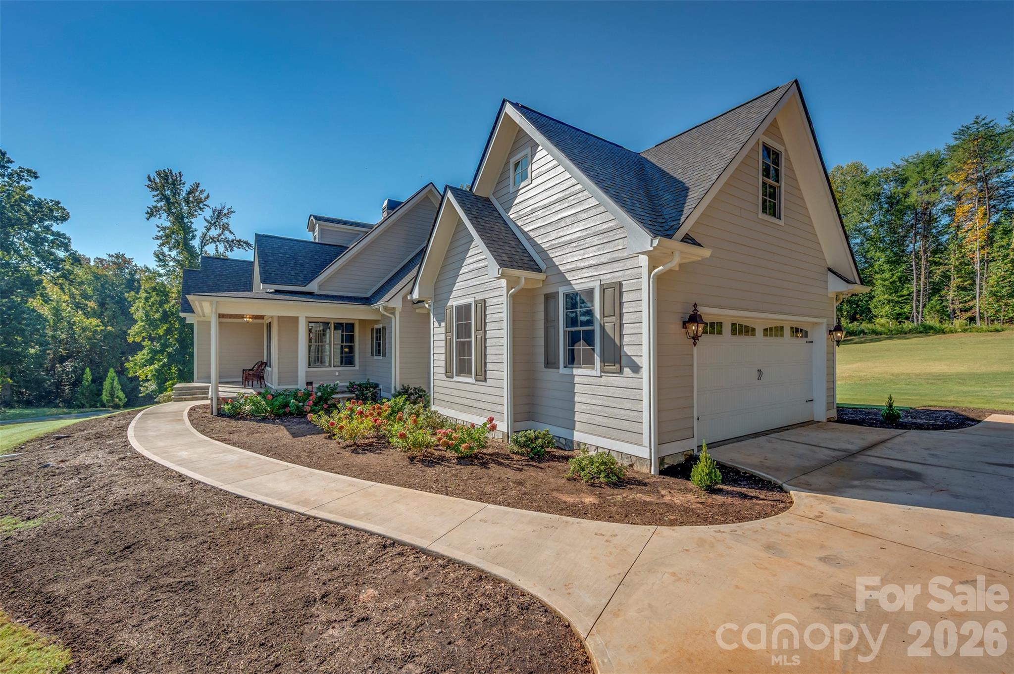 Single Family Residence at 67 Taddington Circle, Columbus, photo 7 of 35