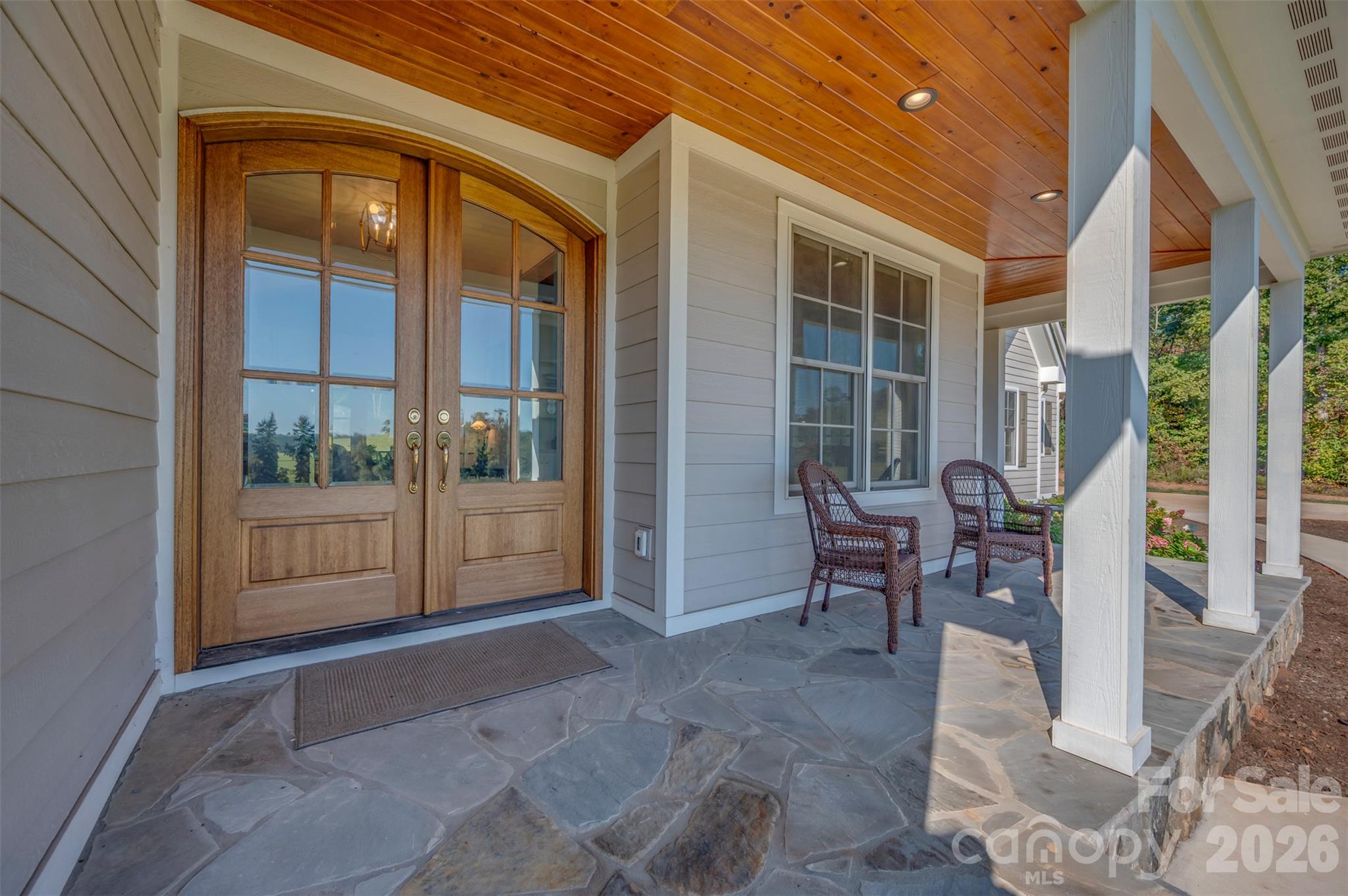 Single Family Residence at 67 Taddington Circle, Columbus, photo 9 of 35