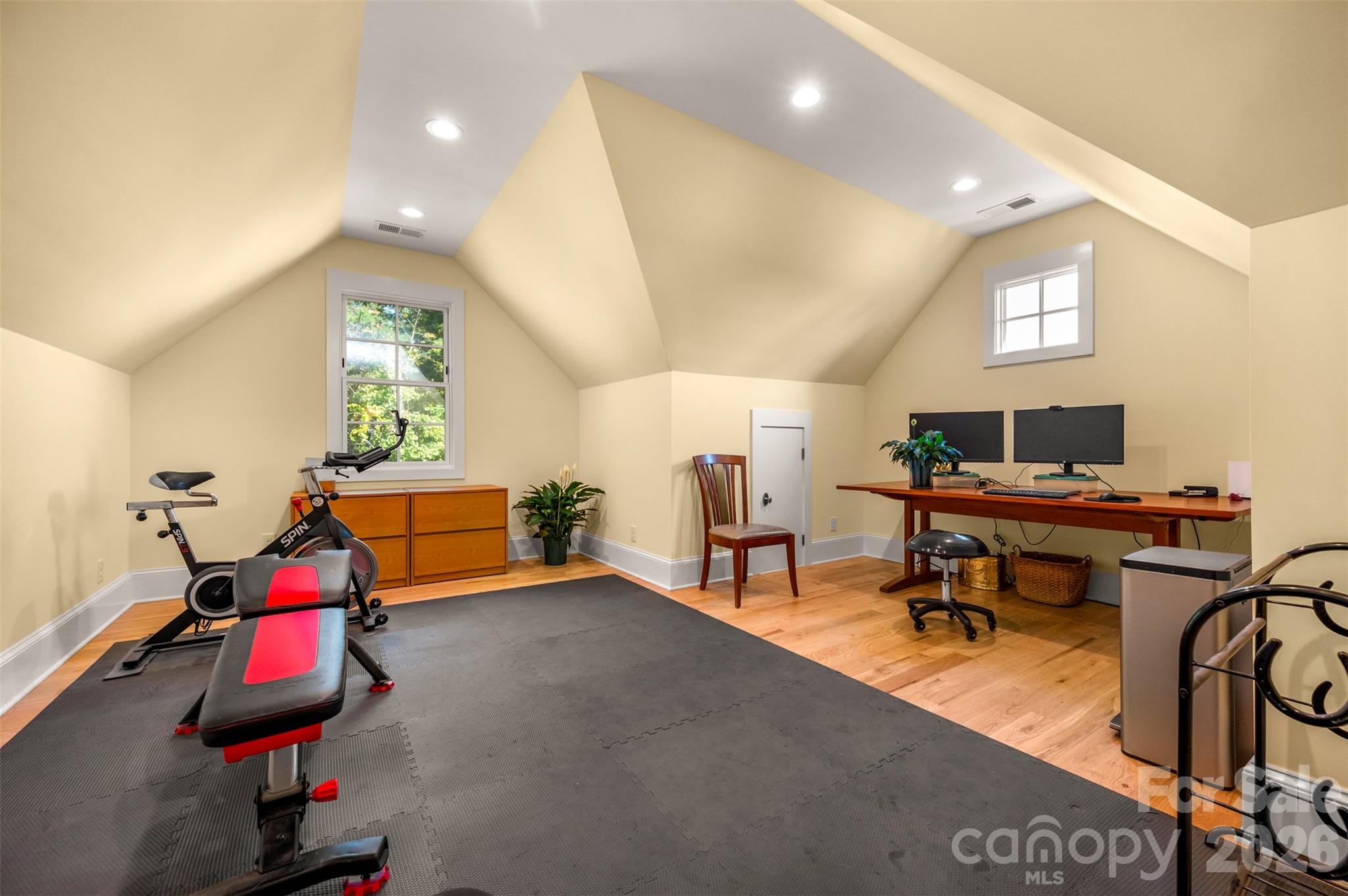 Single Family Residence at 67 Taddington Circle, Columbus, photo 23 of 35