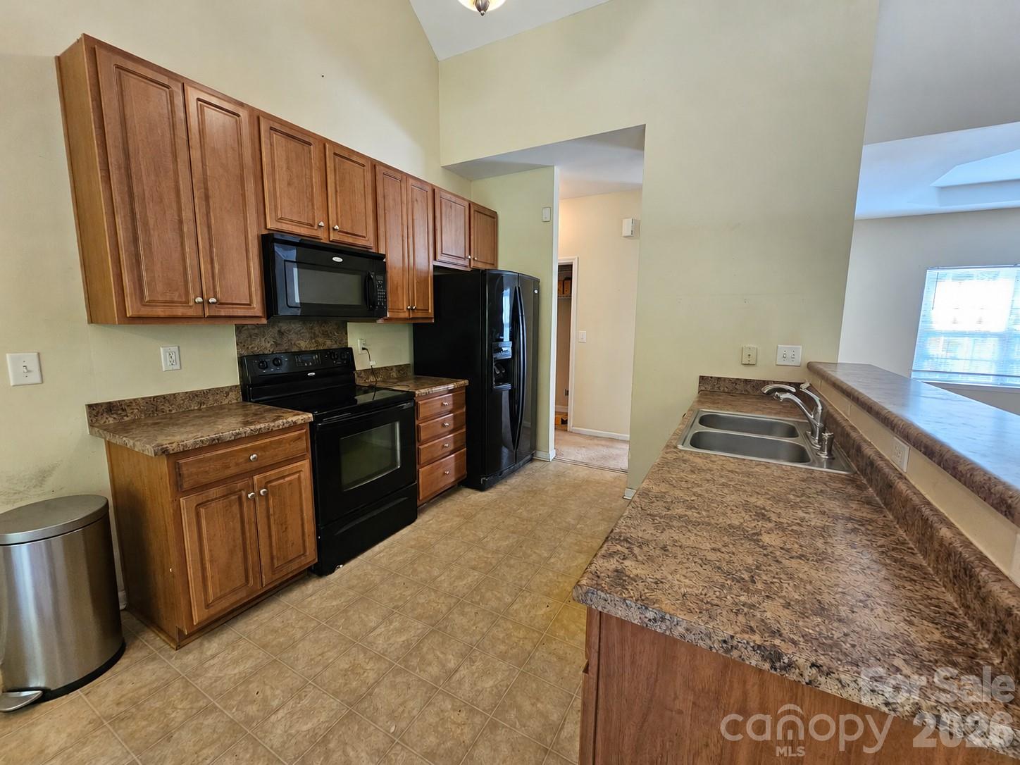 Single Family Residence at 121 Loram Road, Troutman, photo 9 of 23