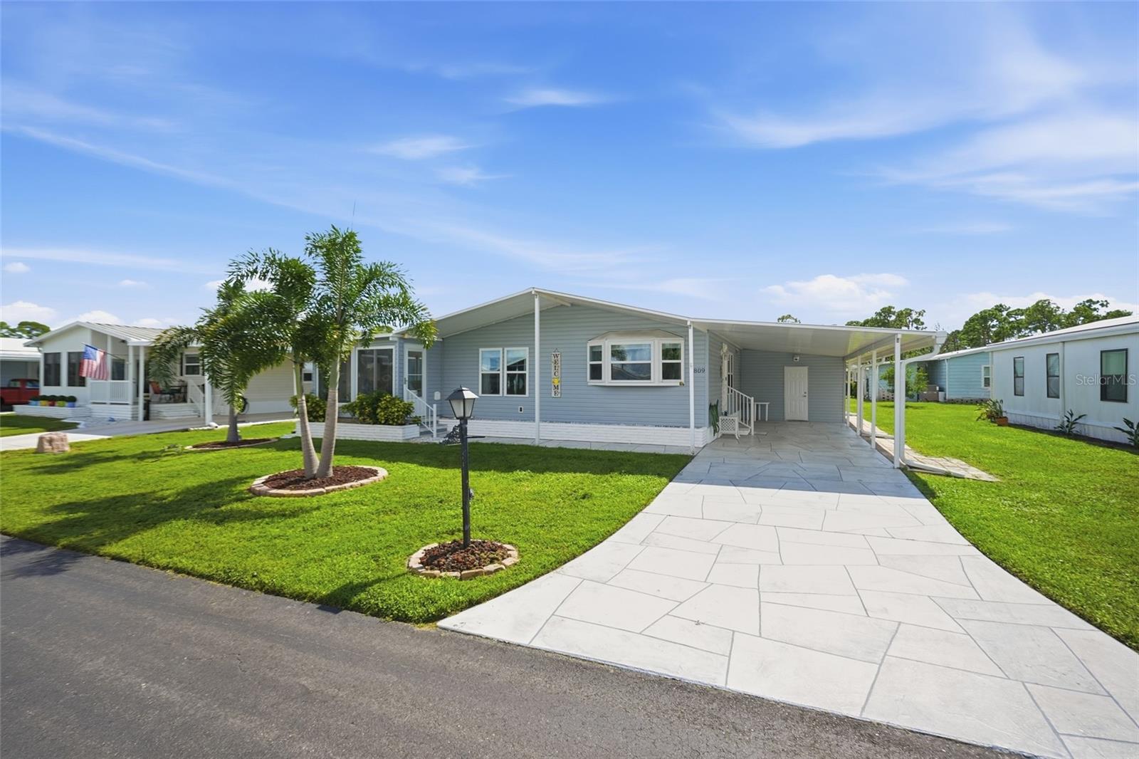 809 VILLA DEL SOL DR