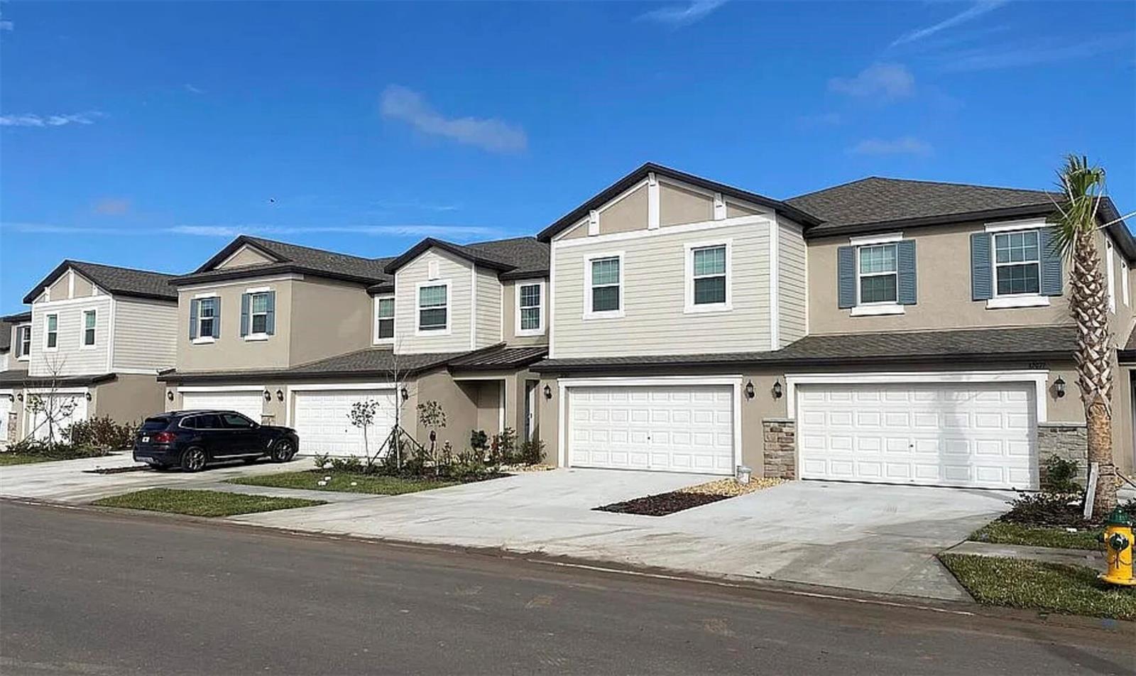 10370 TRUMPET HONEYSUCKLE WAY