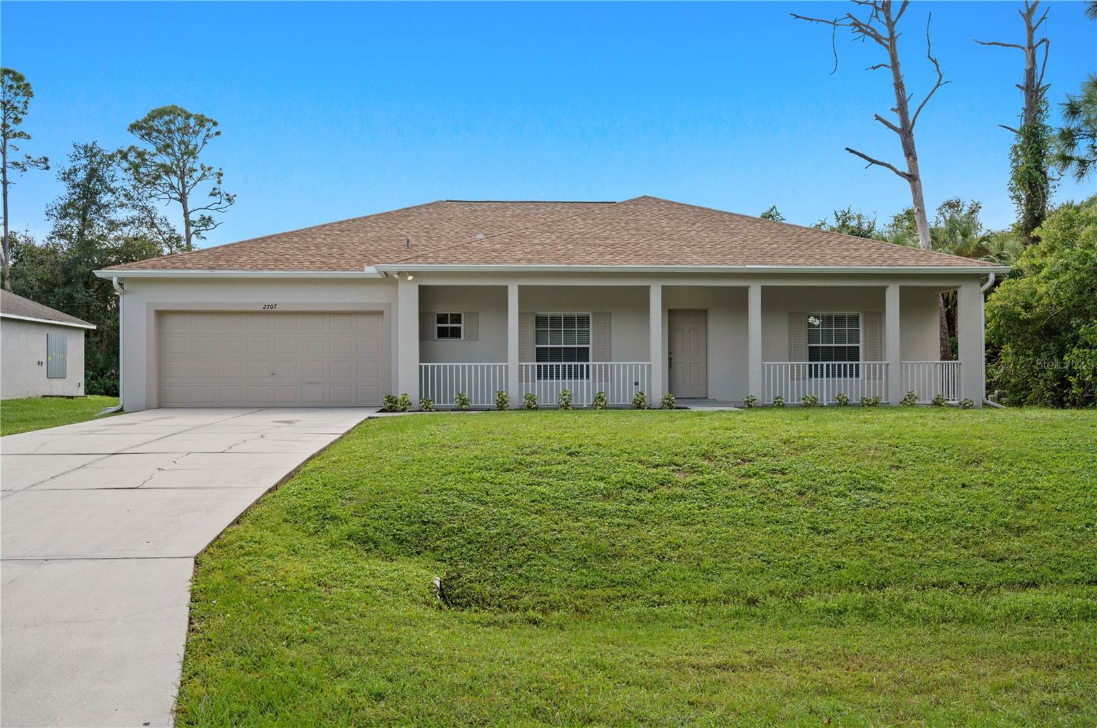 2707 SALLY LN