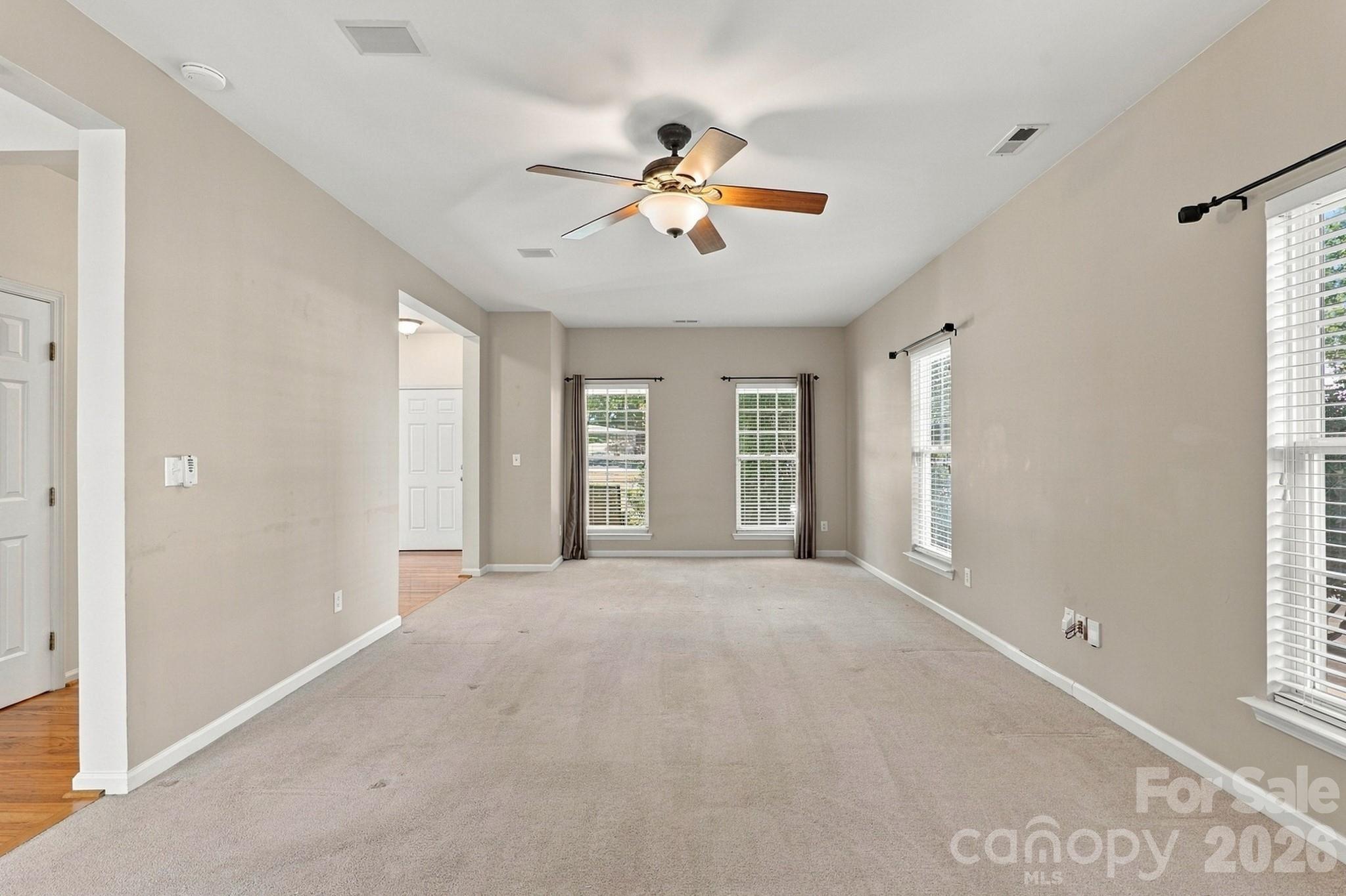 Single Family Residence at 12025 Harmon Lane, Charlotte, photo 9 of 34
