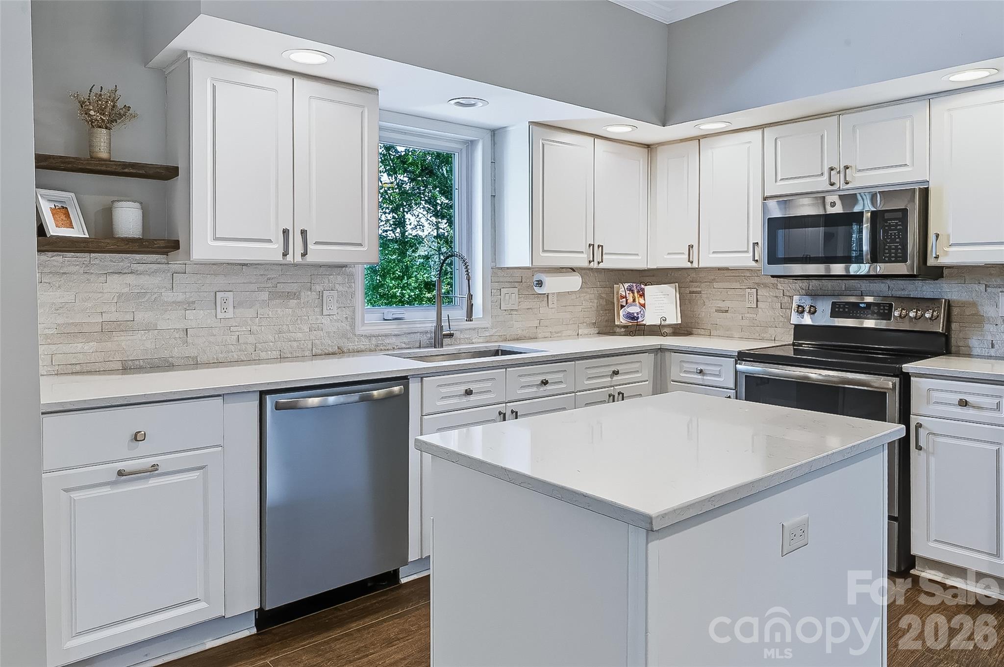 Kitchen - 2122 N Rugby Road, Hendersonville