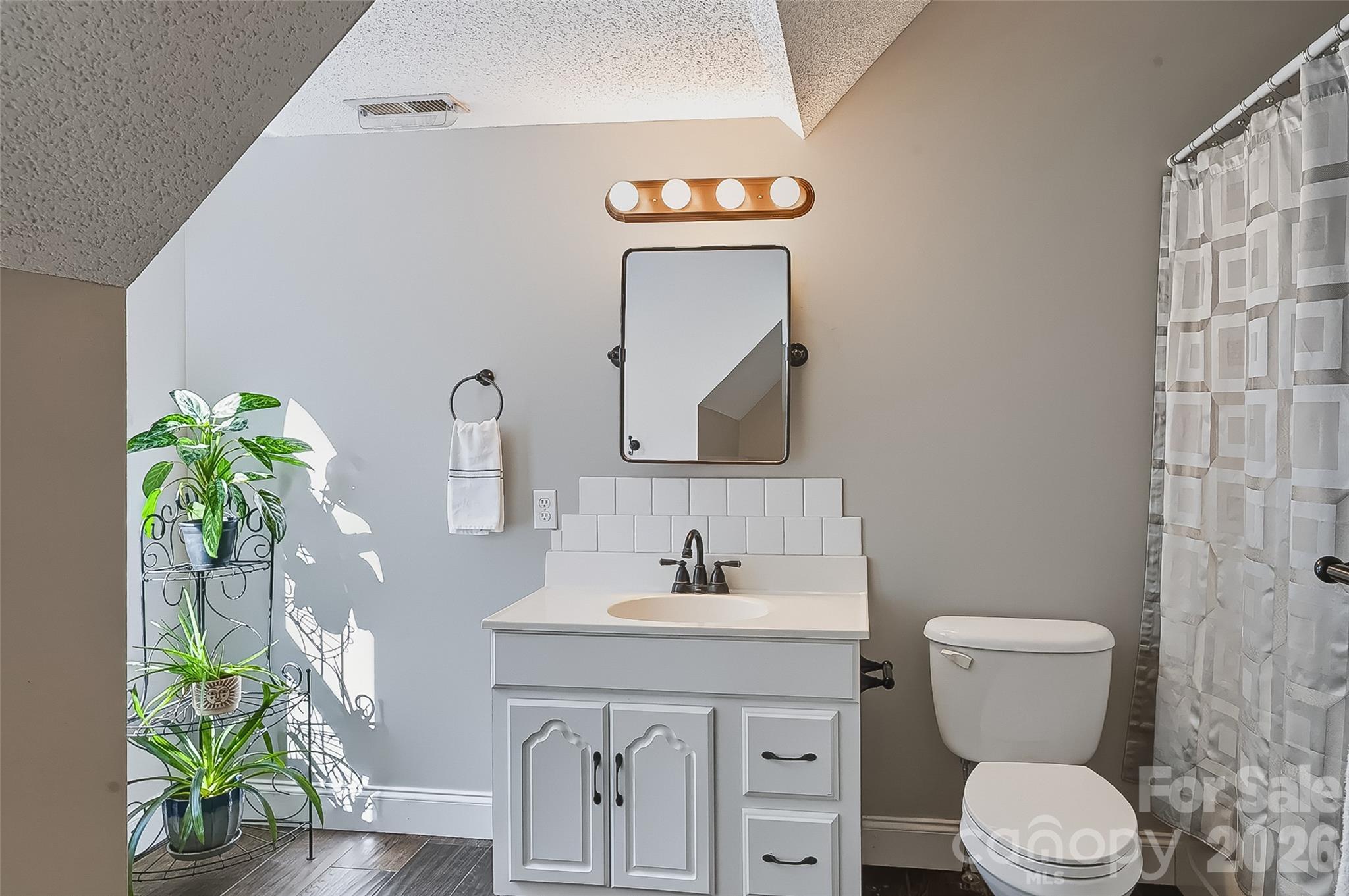 Upstairs bathroom - 2122 N Rugby Road, Hendersonville