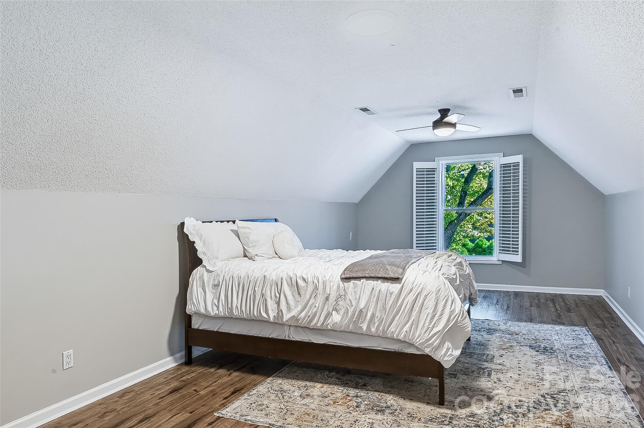 Upstairs bedroom - 2122 N Rugby Road, Hendersonville