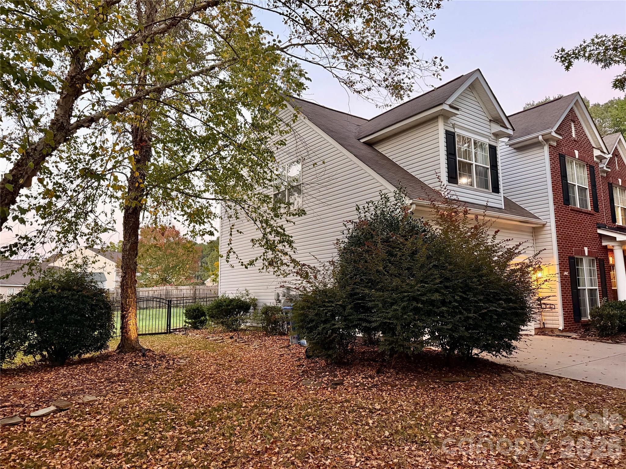 Single Family Residence at 120 Centerpoint Drive, Mooresville, photo 4 of 9