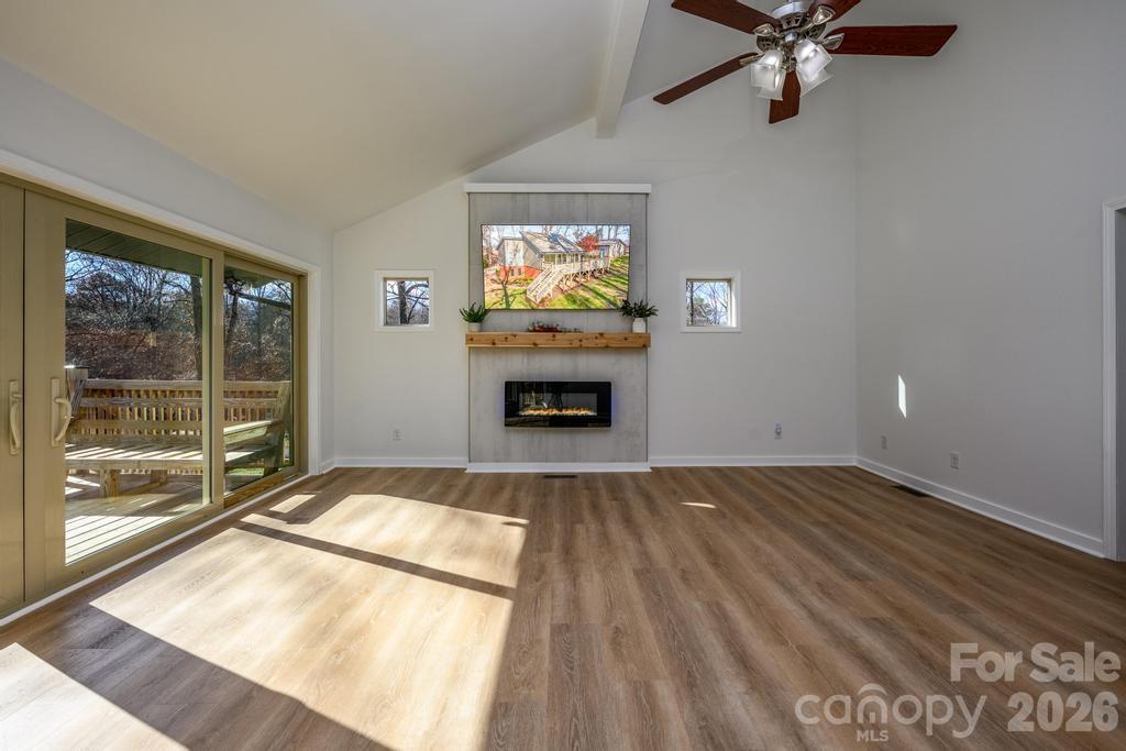 Single Family Residence at 2106 Lynmore Drive, Sherrills Ford, photo 9 of 50