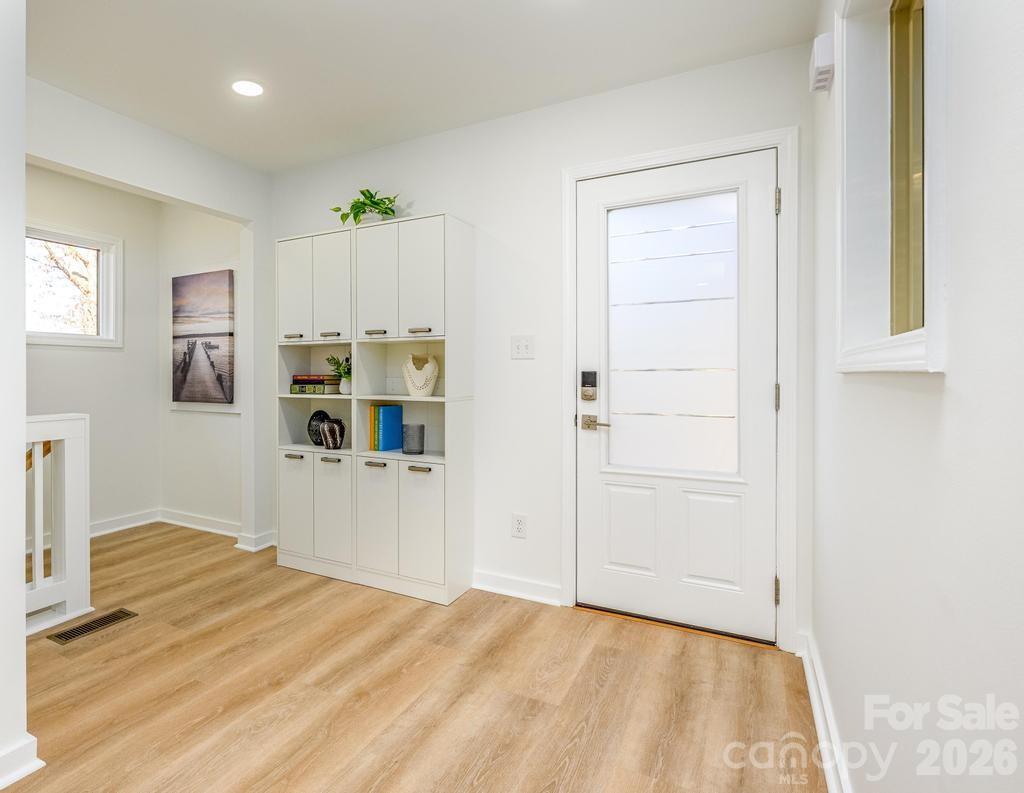 Single Family Residence at 2106 Lynmore Drive, Sherrills Ford, photo 39 of 50