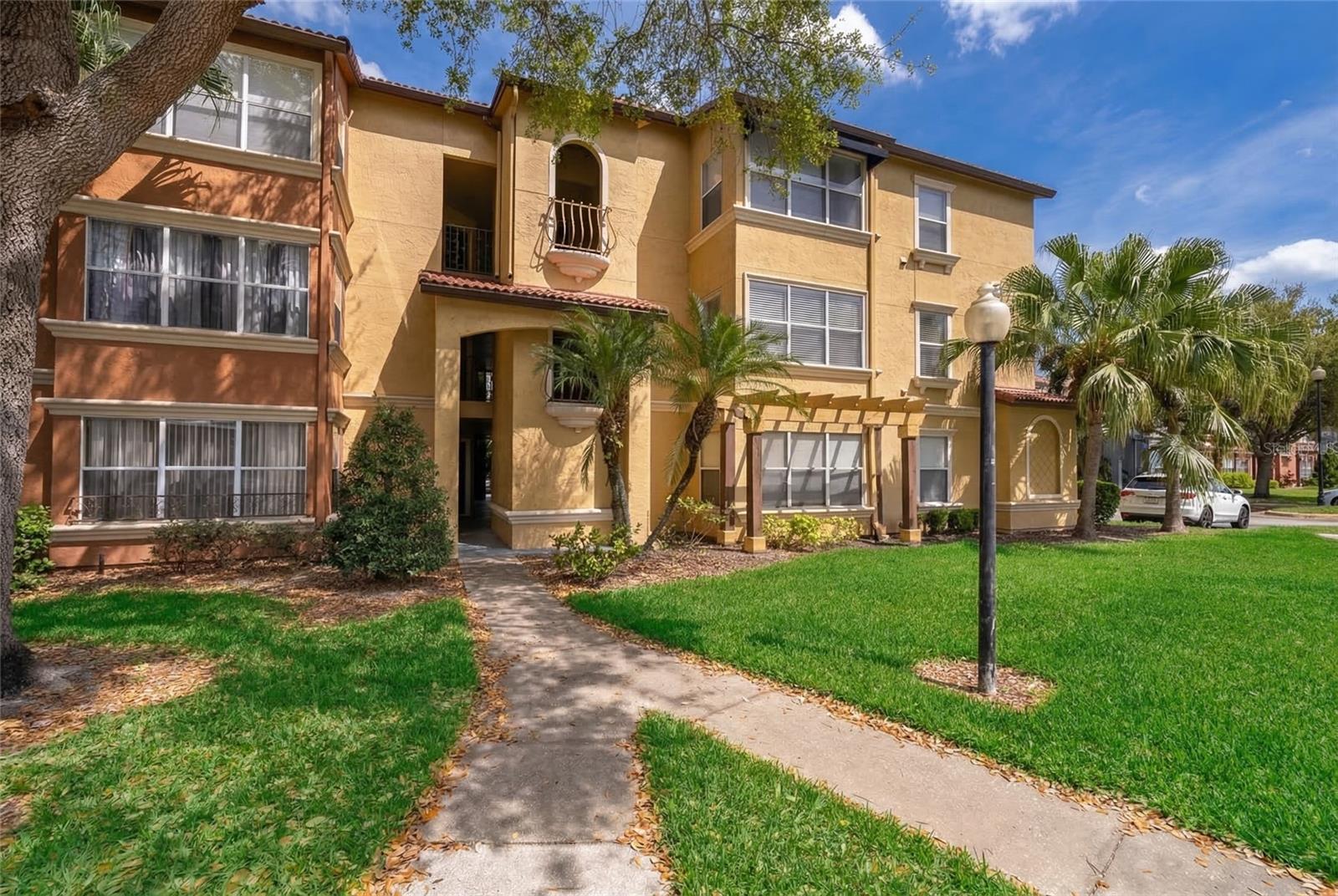 5124 CONROY RD #33