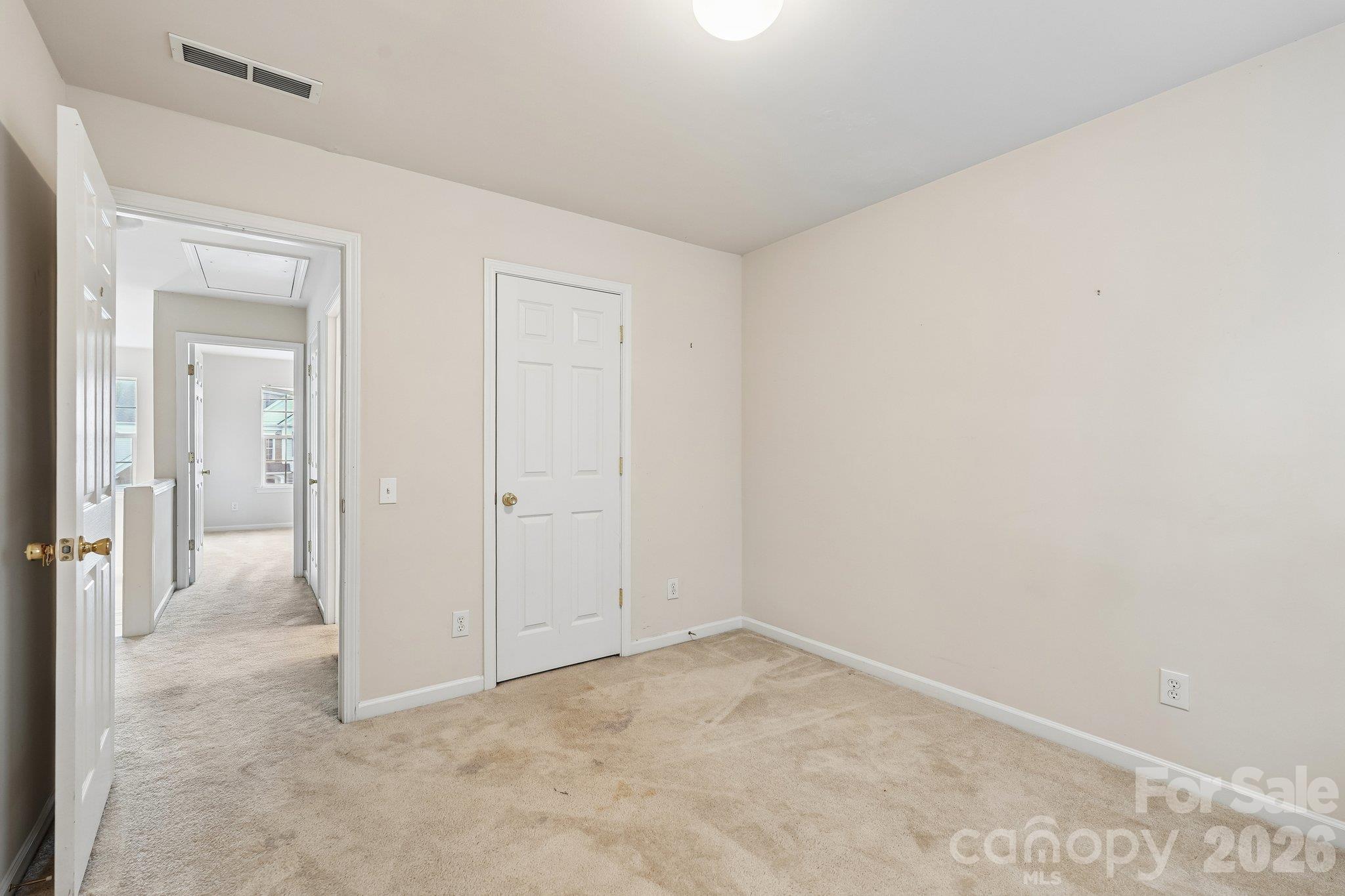 Single Family Residence at 1217 Stourbridge Lion Drive, Charlotte, photo 18 of 38
