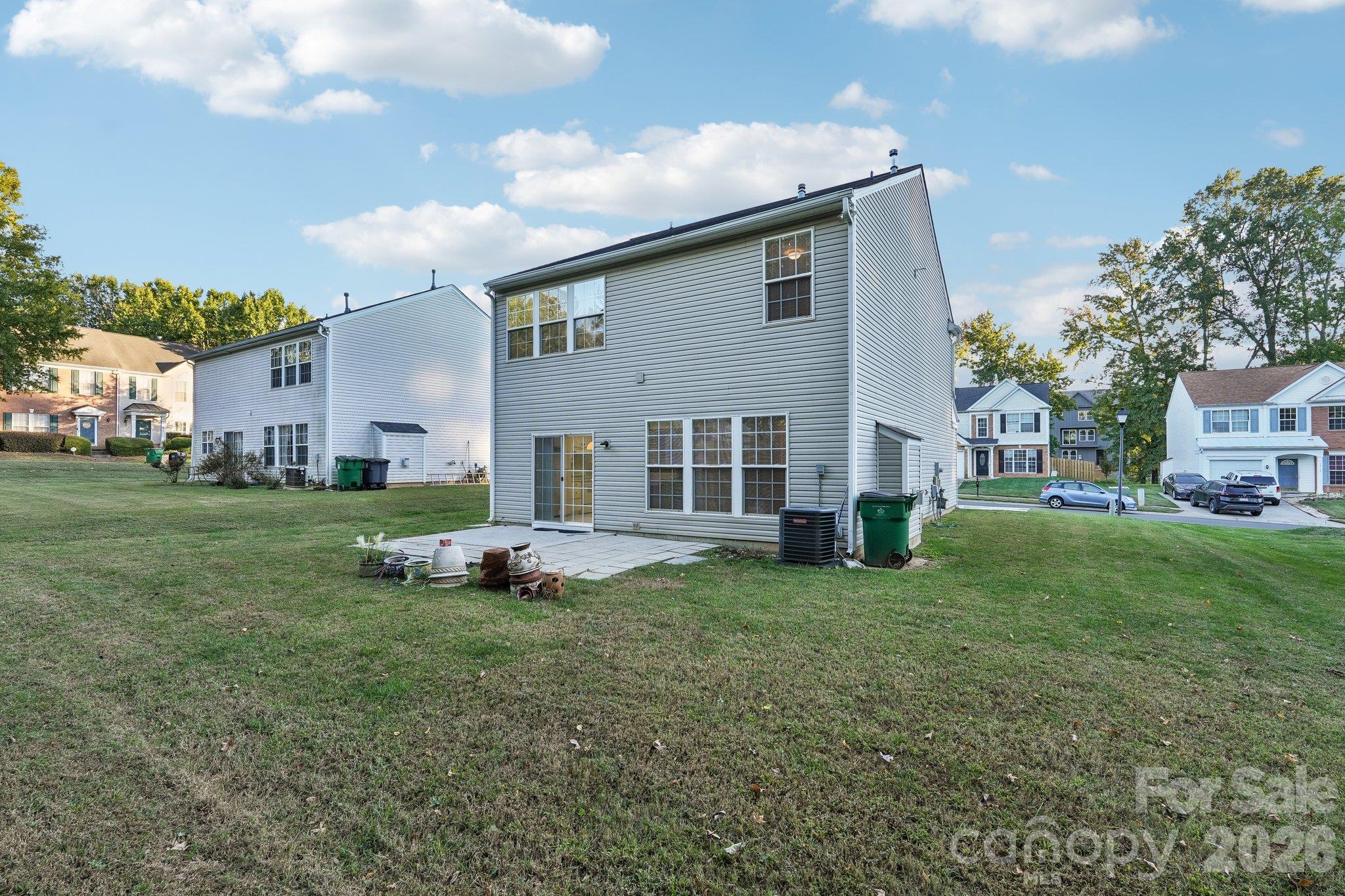 Single Family Residence at 1217 Stourbridge Lion Drive, Charlotte, photo 37 of 38