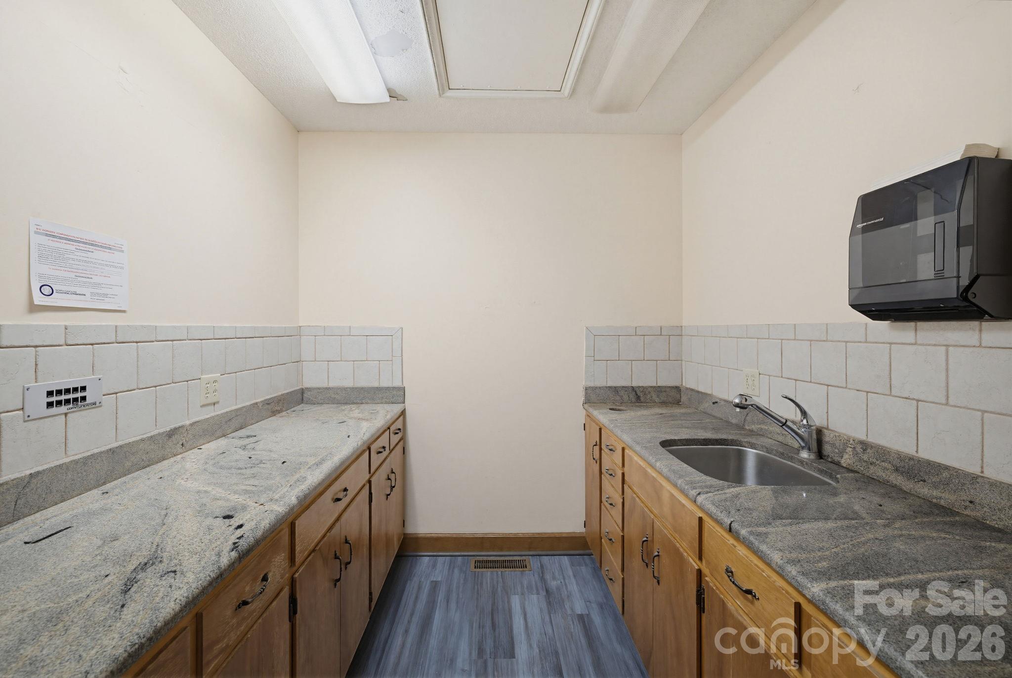 Medical at 114 S Park Terrace, Eden, photo 40 of 47