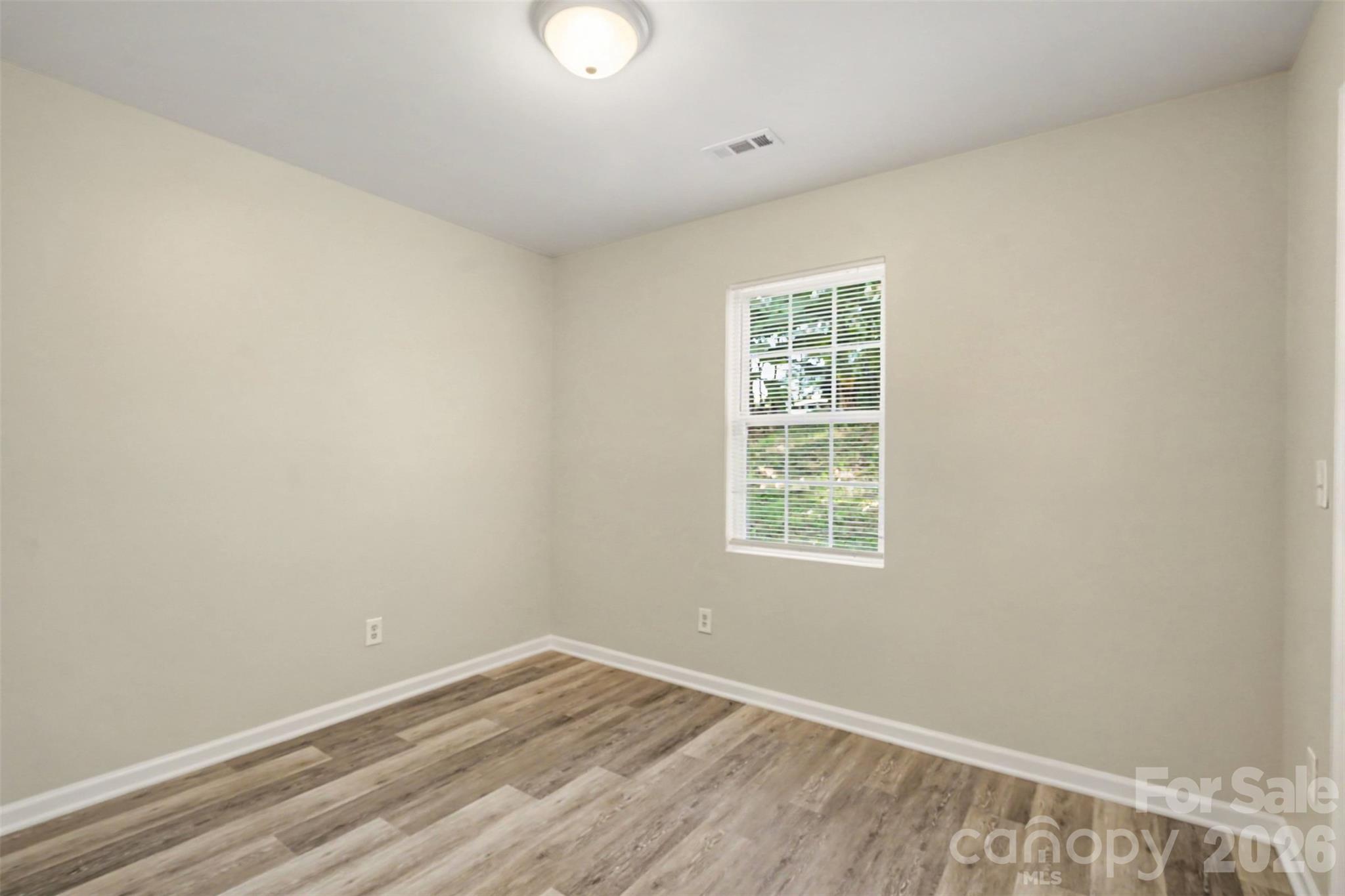 Single Family Residence at 706 White Oak Lane, Matthews, photo 19 of 30