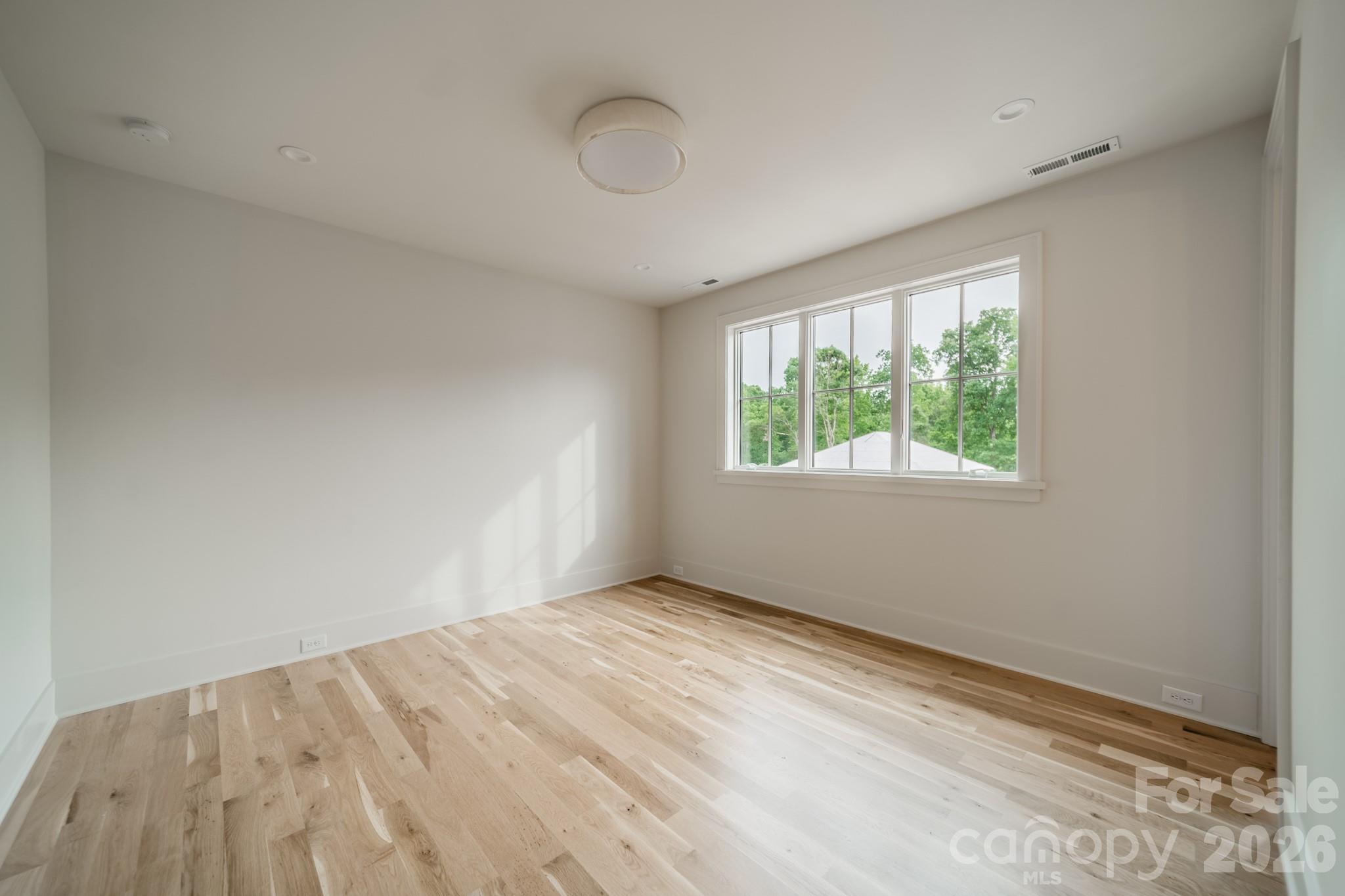 Single Family Residence at 6639 Joli Cheval Lane, Mint Hill, photo 18 of 20