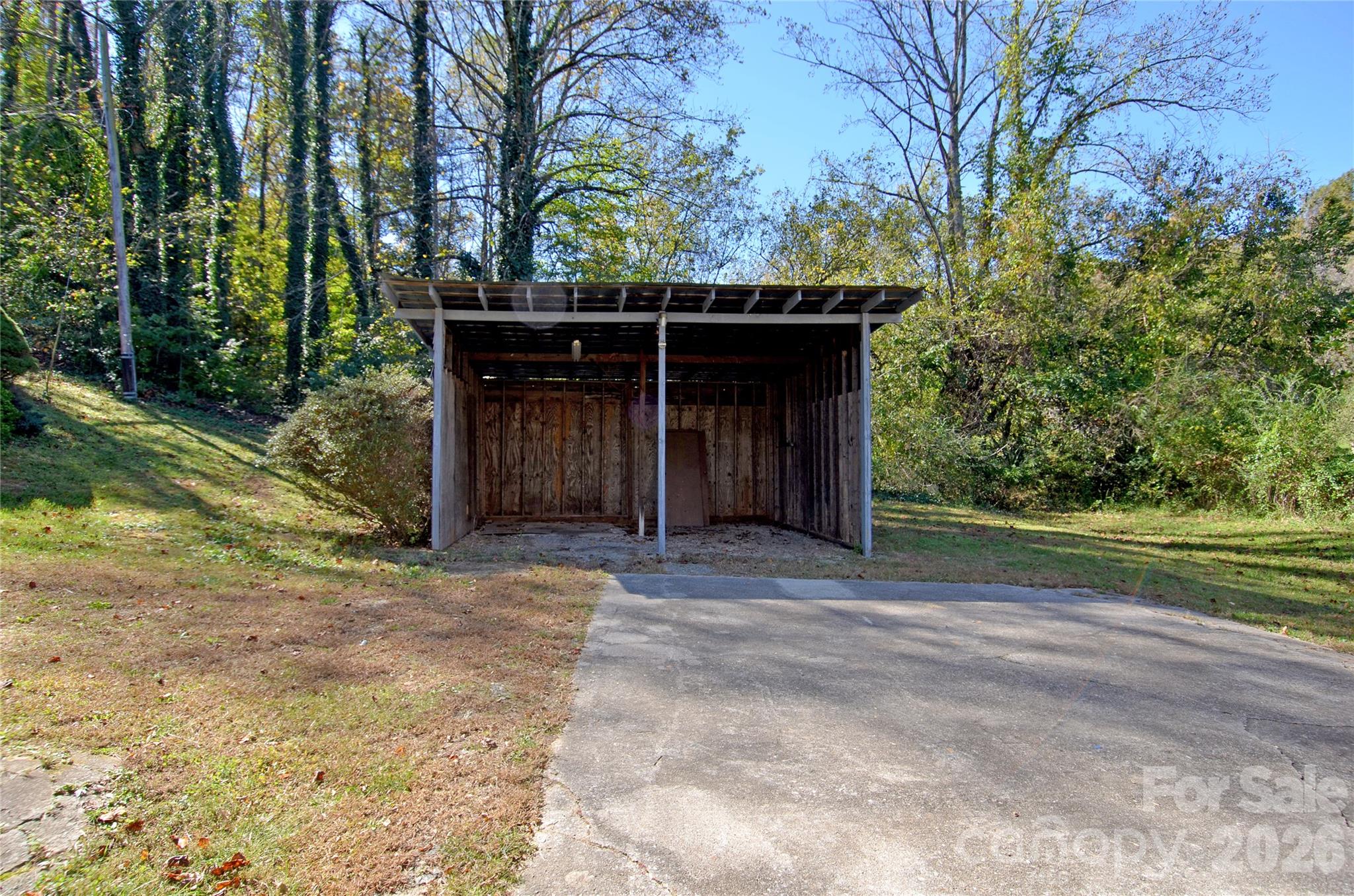 Single Family Residence at 150 Eplee Loop, Marion, photo 9 of 34