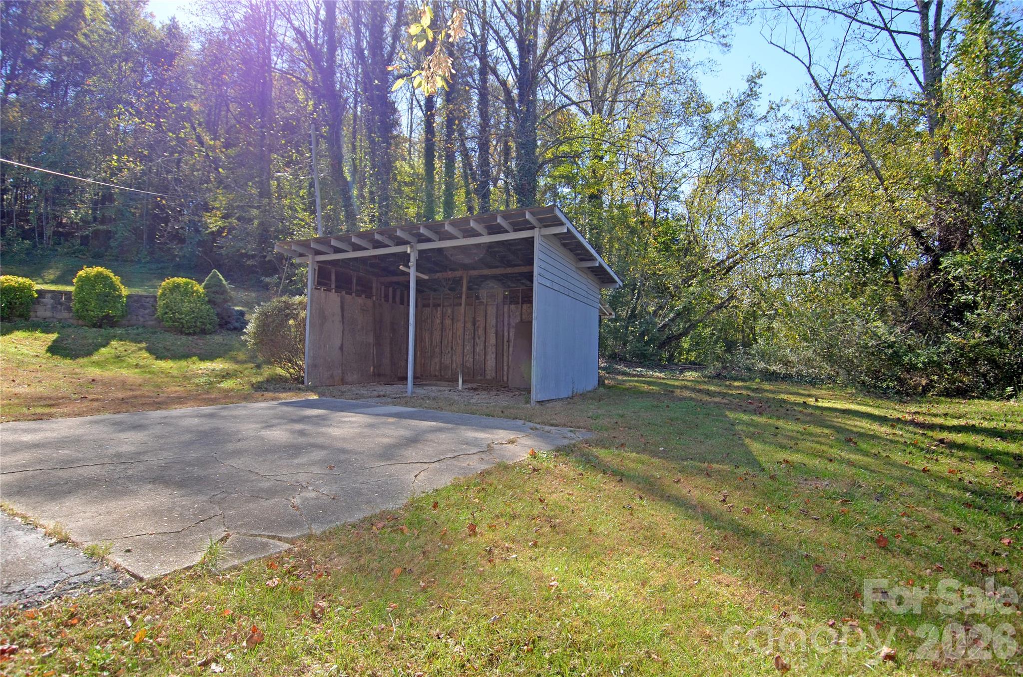 Single Family Residence at 150 Eplee Loop, Marion, photo 10 of 34