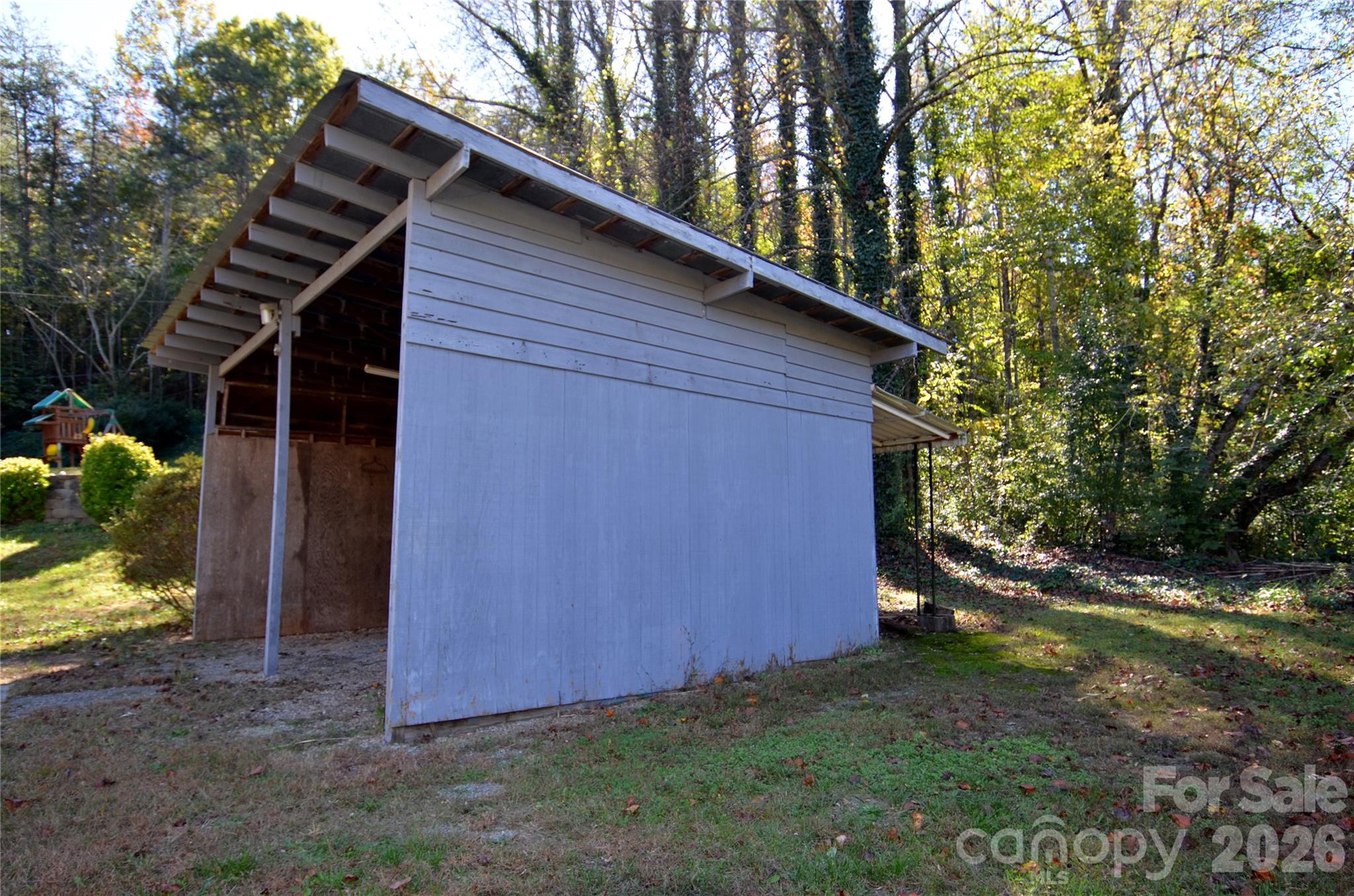 Single Family Residence at 150 Eplee Loop, Marion, photo 11 of 34