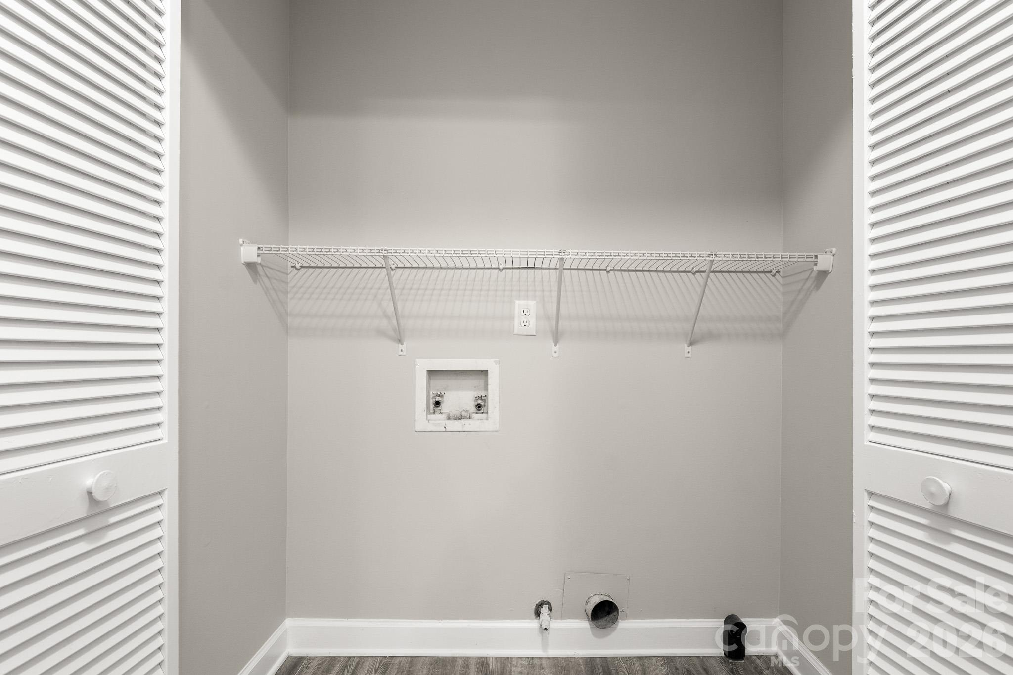 Single Family Residence at 7607 Eastbourne Road, Charlotte, photo 12 of 46