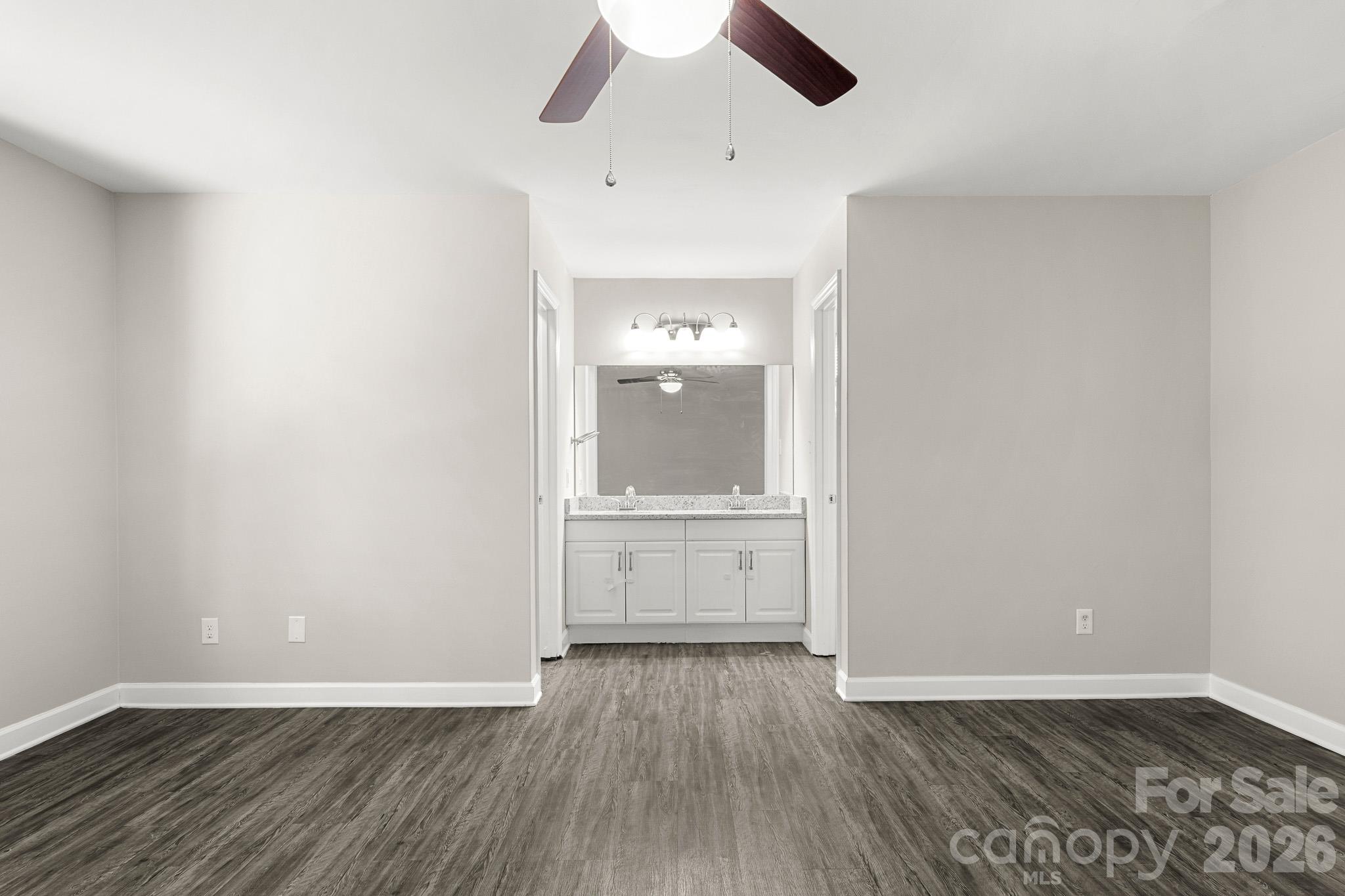 Single Family Residence at 7607 Eastbourne Road, Charlotte, photo 14 of 46