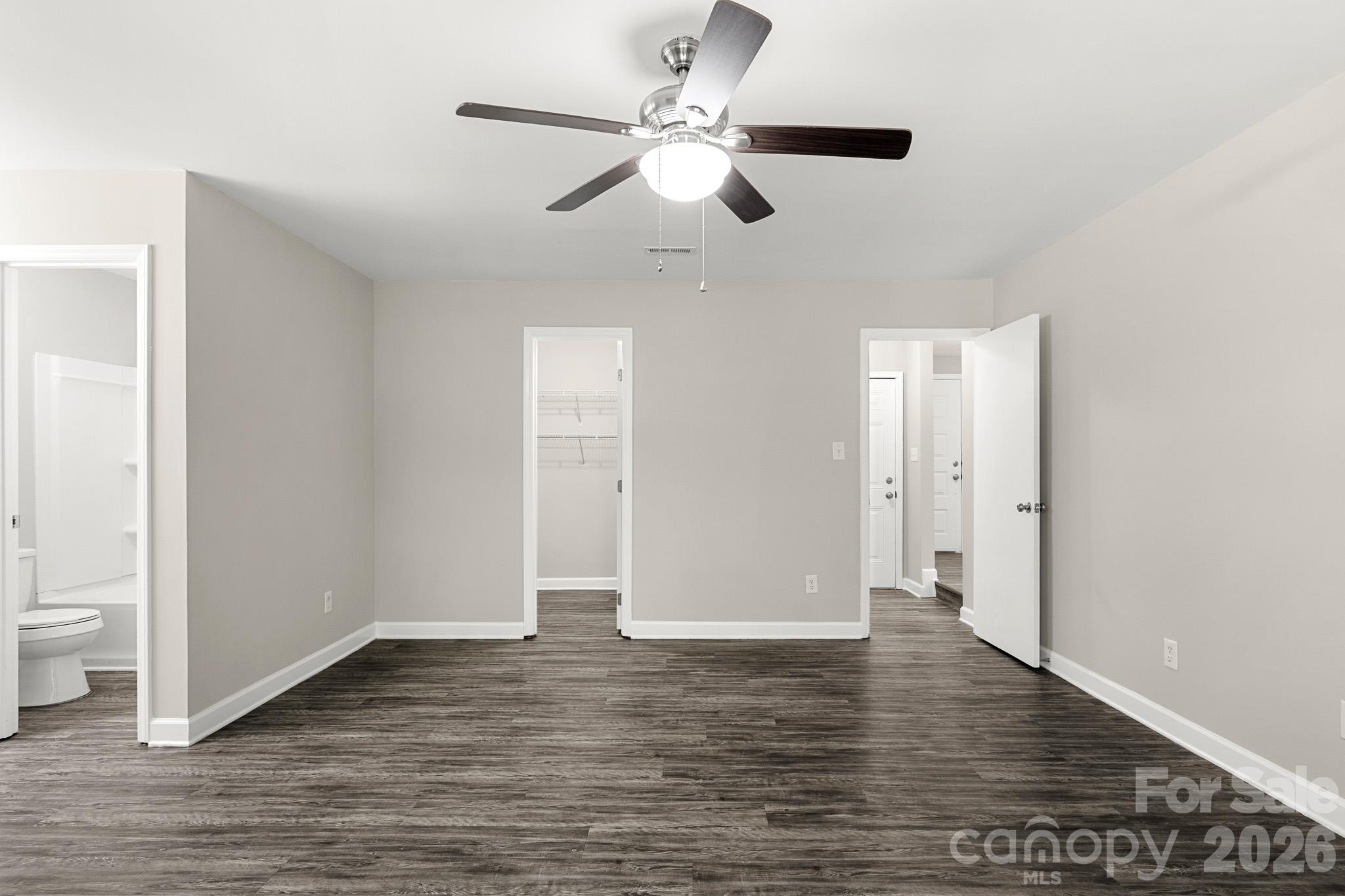 Single Family Residence at 7607 Eastbourne Road, Charlotte, photo 16 of 46