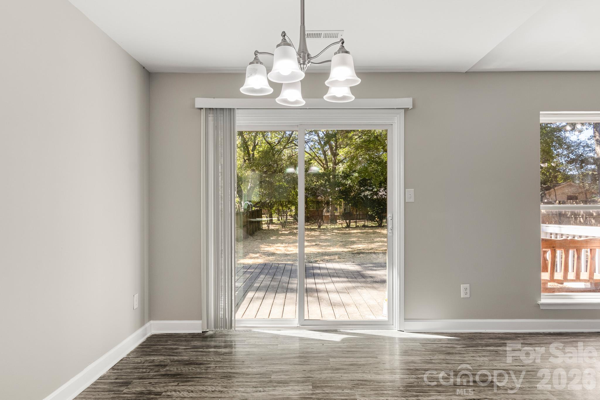 Single Family Residence at 7607 Eastbourne Road, Charlotte, photo 32 of 46