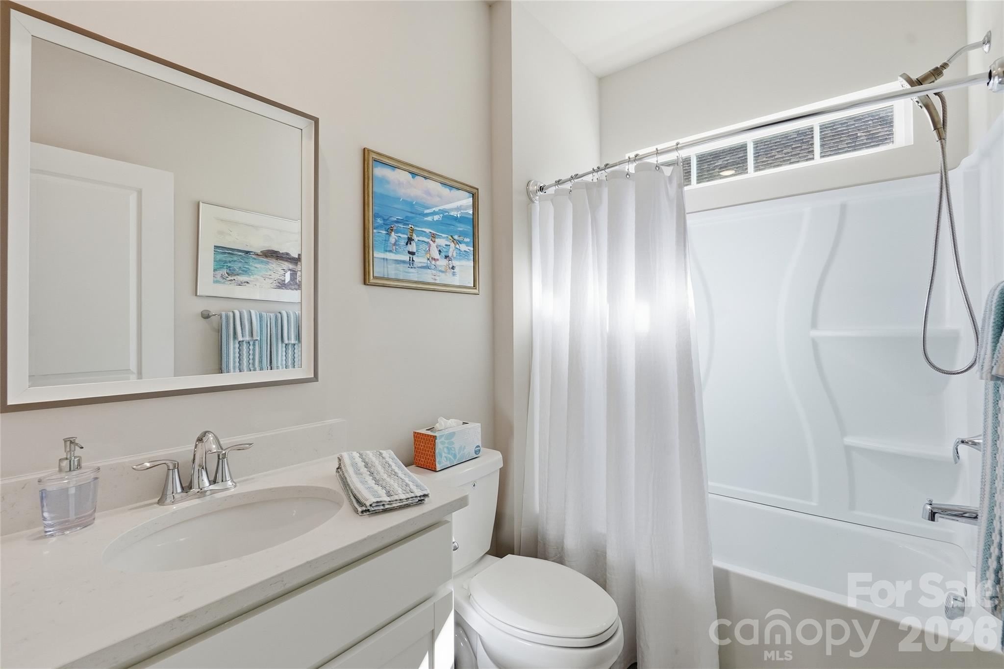 Guest Full Bathroom - 3162 Windhaven Lane, Tega Cay