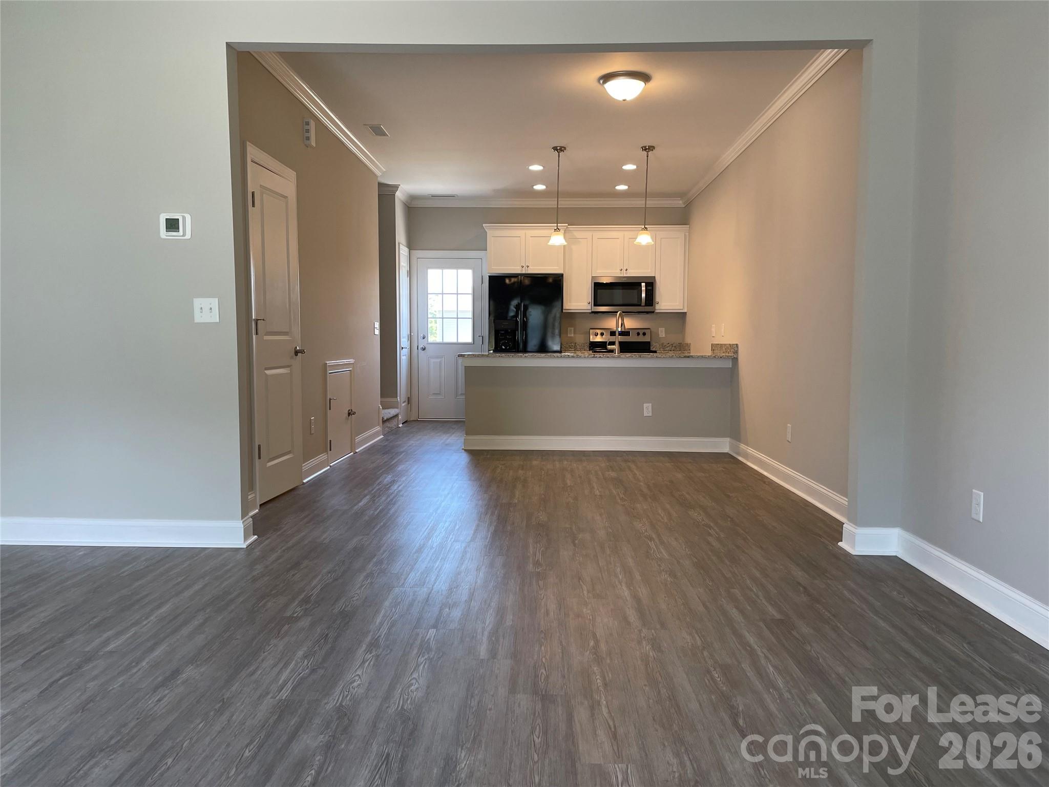Townhouse at 3927 Newhall Drive NW, Hickory, photo 3 of 18