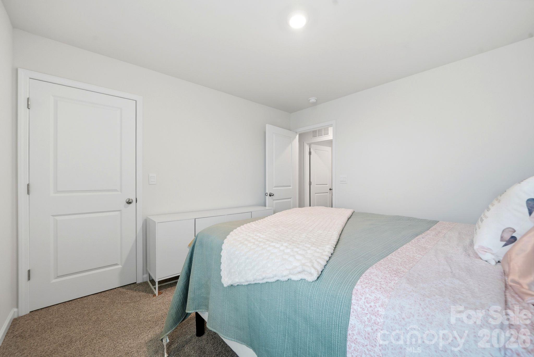 Single Family Residence at 1371 37th Avenue Lane, Hickory, photo 32 of 41
