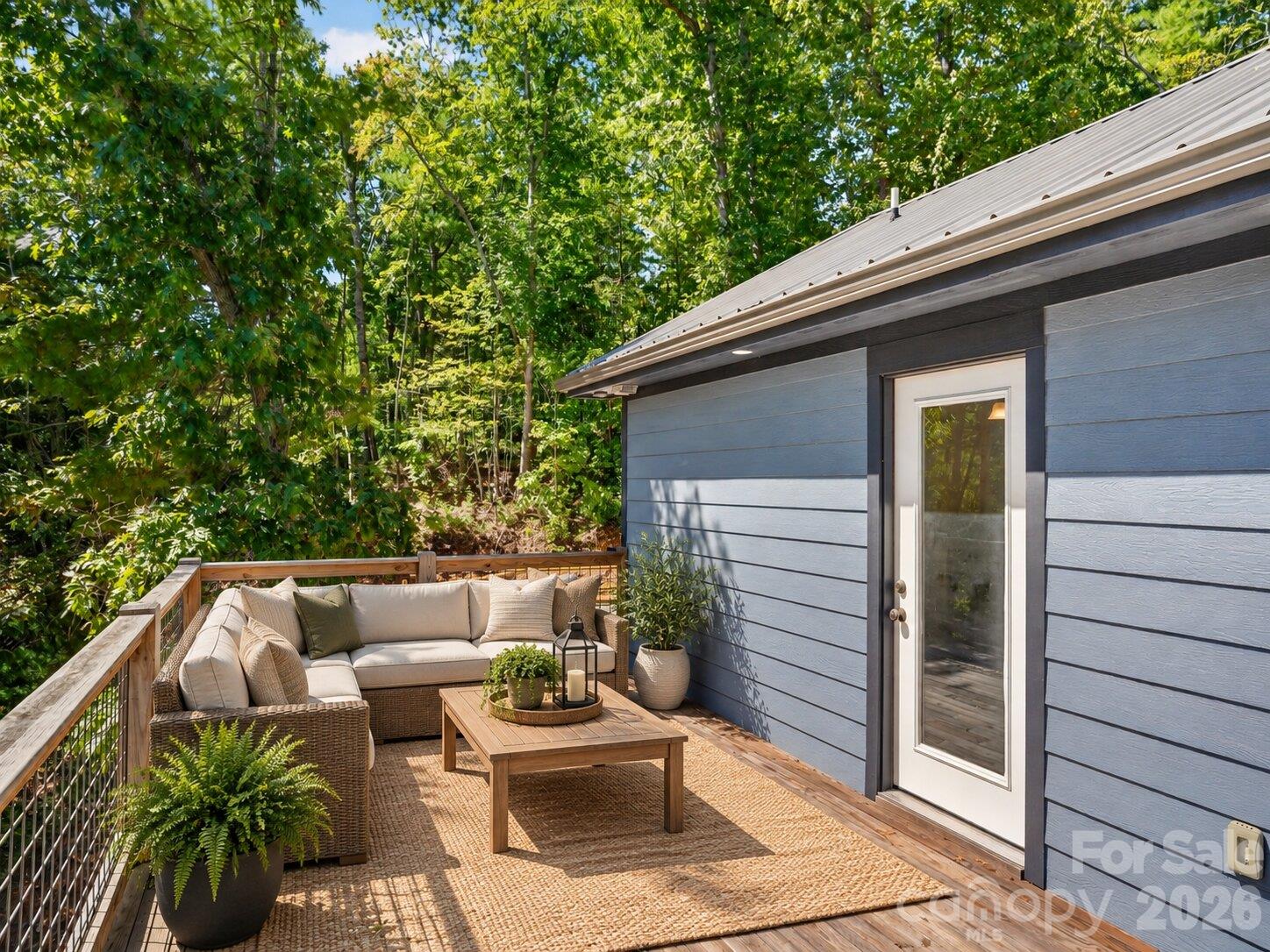 Virtually Staged - 594 McMillan Drive, Hendersonville