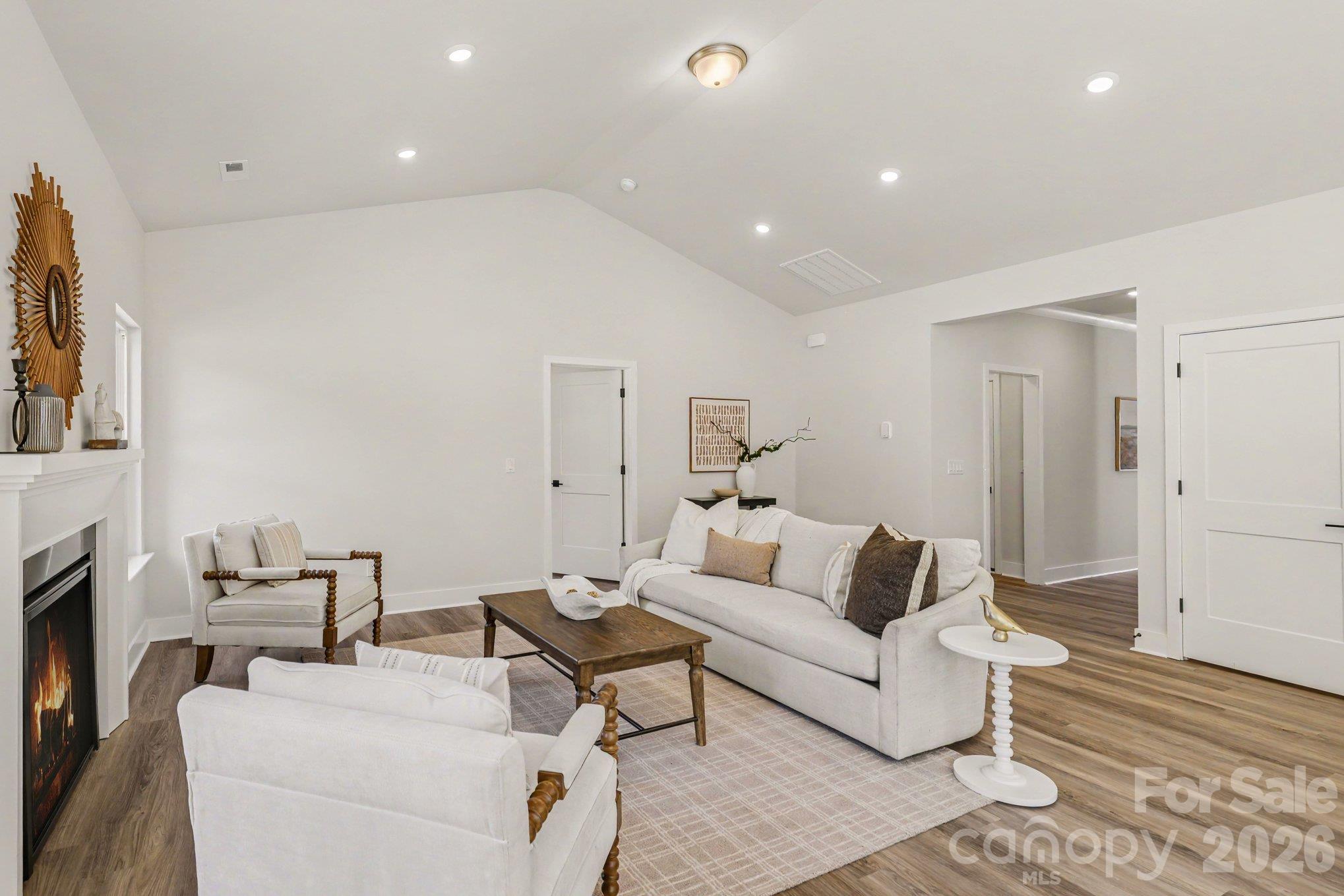 Single Family Residence at 2027 Haverhill Lane, York, photo 16 of 40