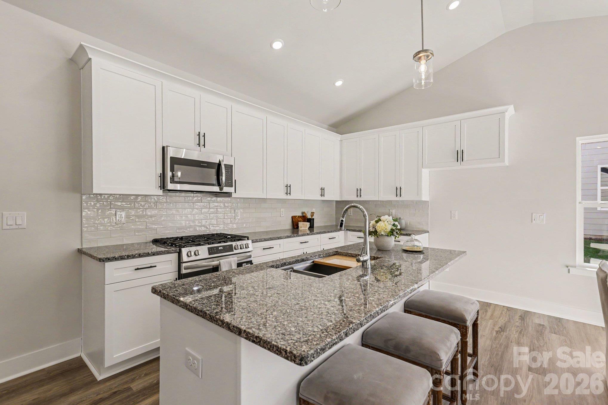Single Family Residence at 2027 Haverhill Lane, York, photo 19 of 40