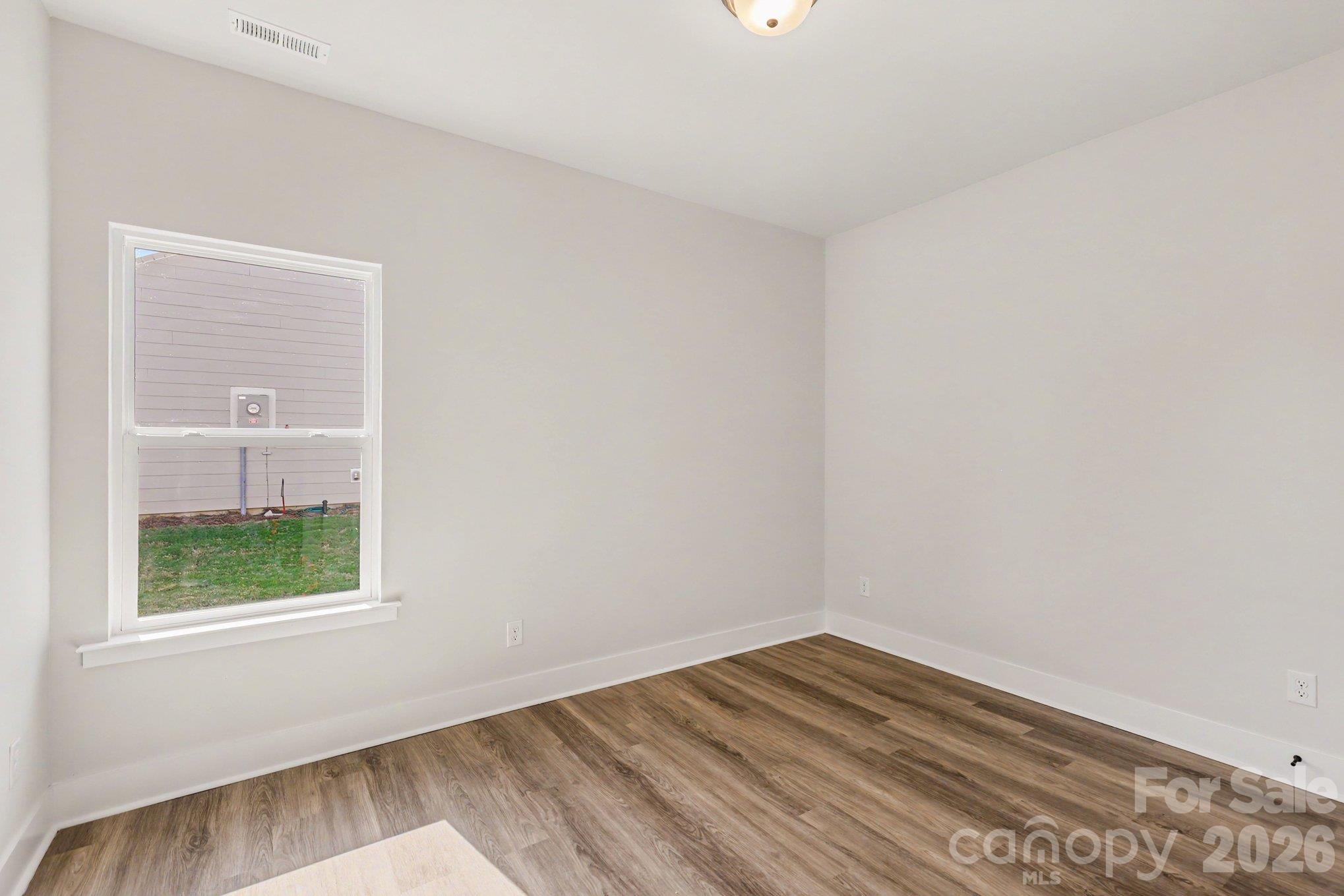 Single Family Residence at 2027 Haverhill Lane, York, photo 31 of 40