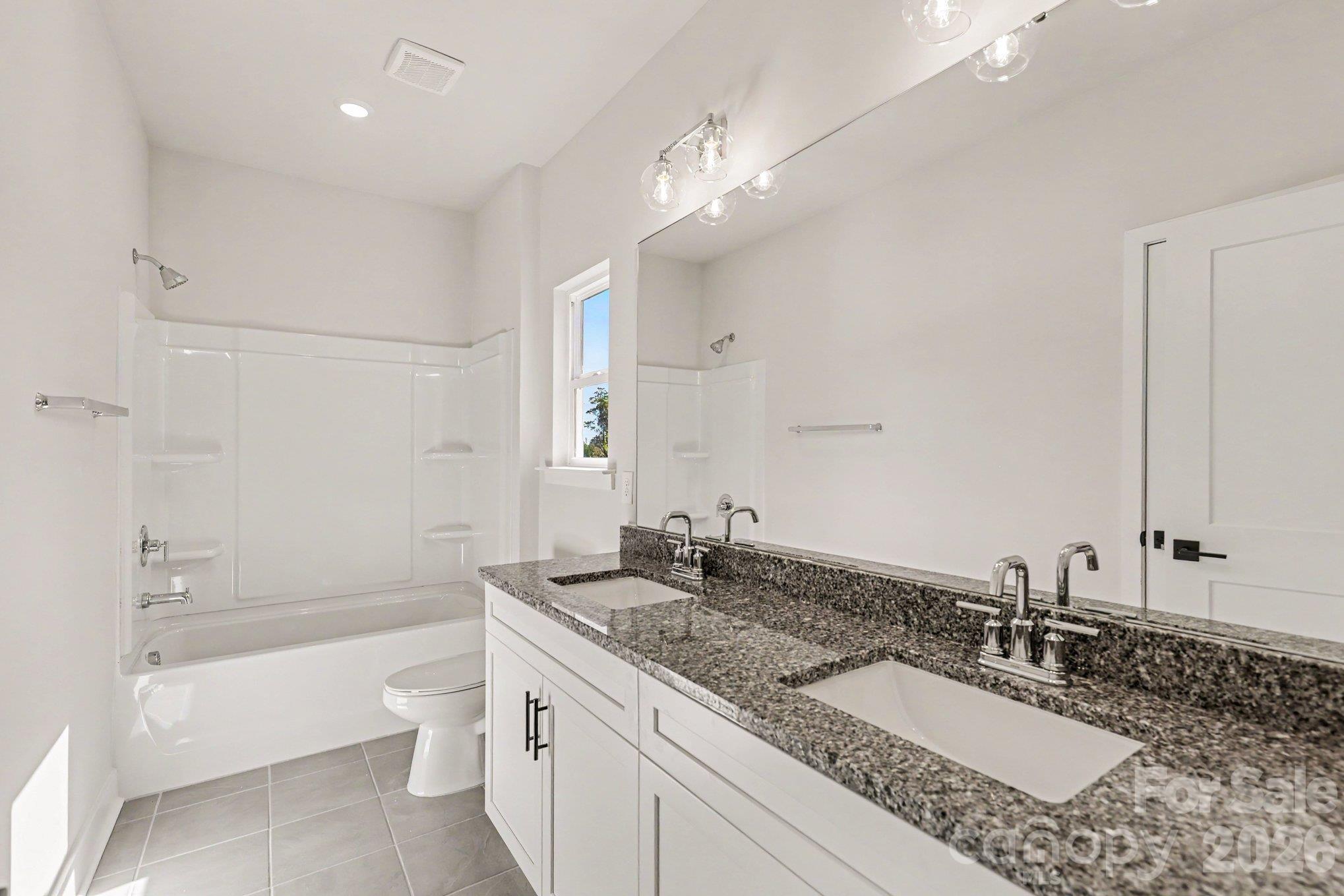 Single Family Residence at 2027 Haverhill Lane, York, photo 34 of 40