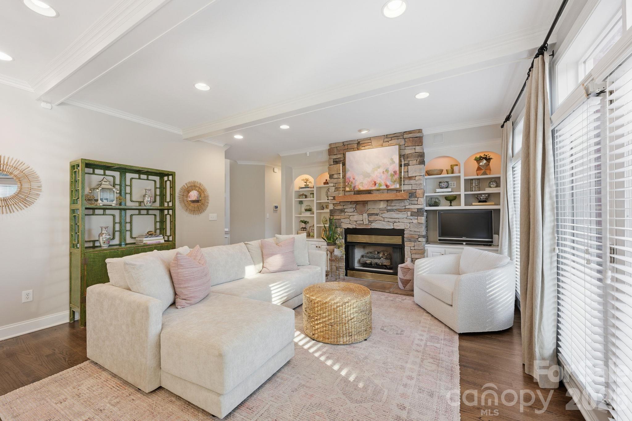 Fireplace and Built-Ins in Great Room - 105 Kings Crest Drive, Mooresville