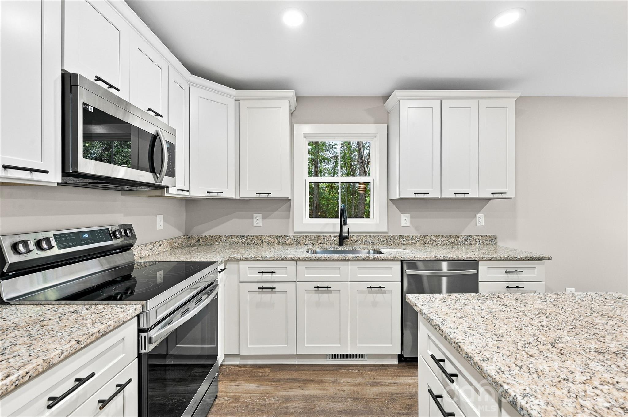 Single Family Residence at 104 Roseman Lane, Statesville, photo 14 of 33