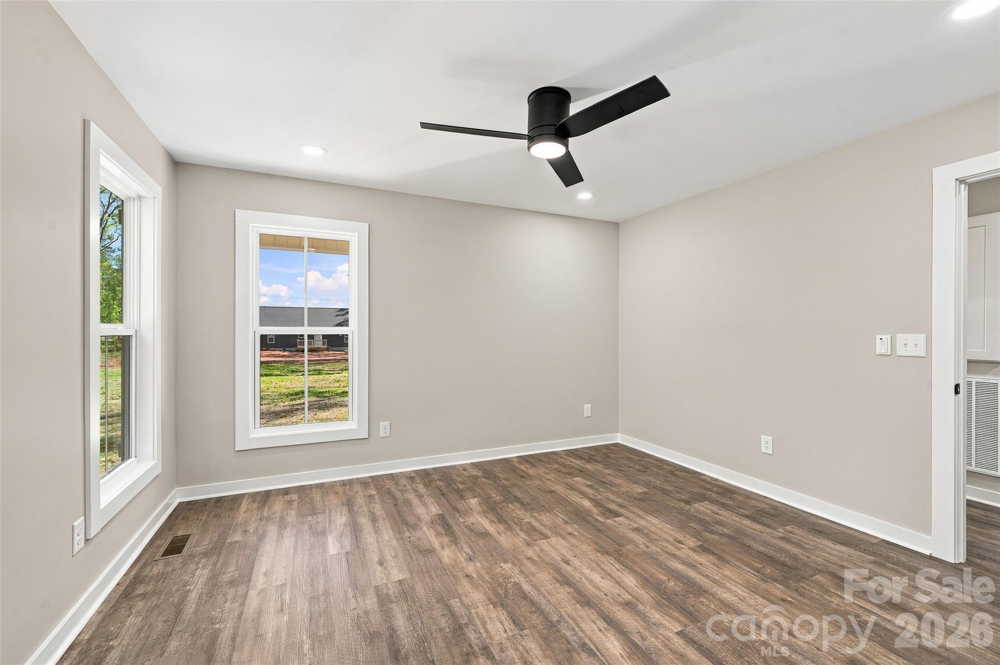 Single Family Residence at 104 Roseman Lane, Statesville, photo 16 of 33