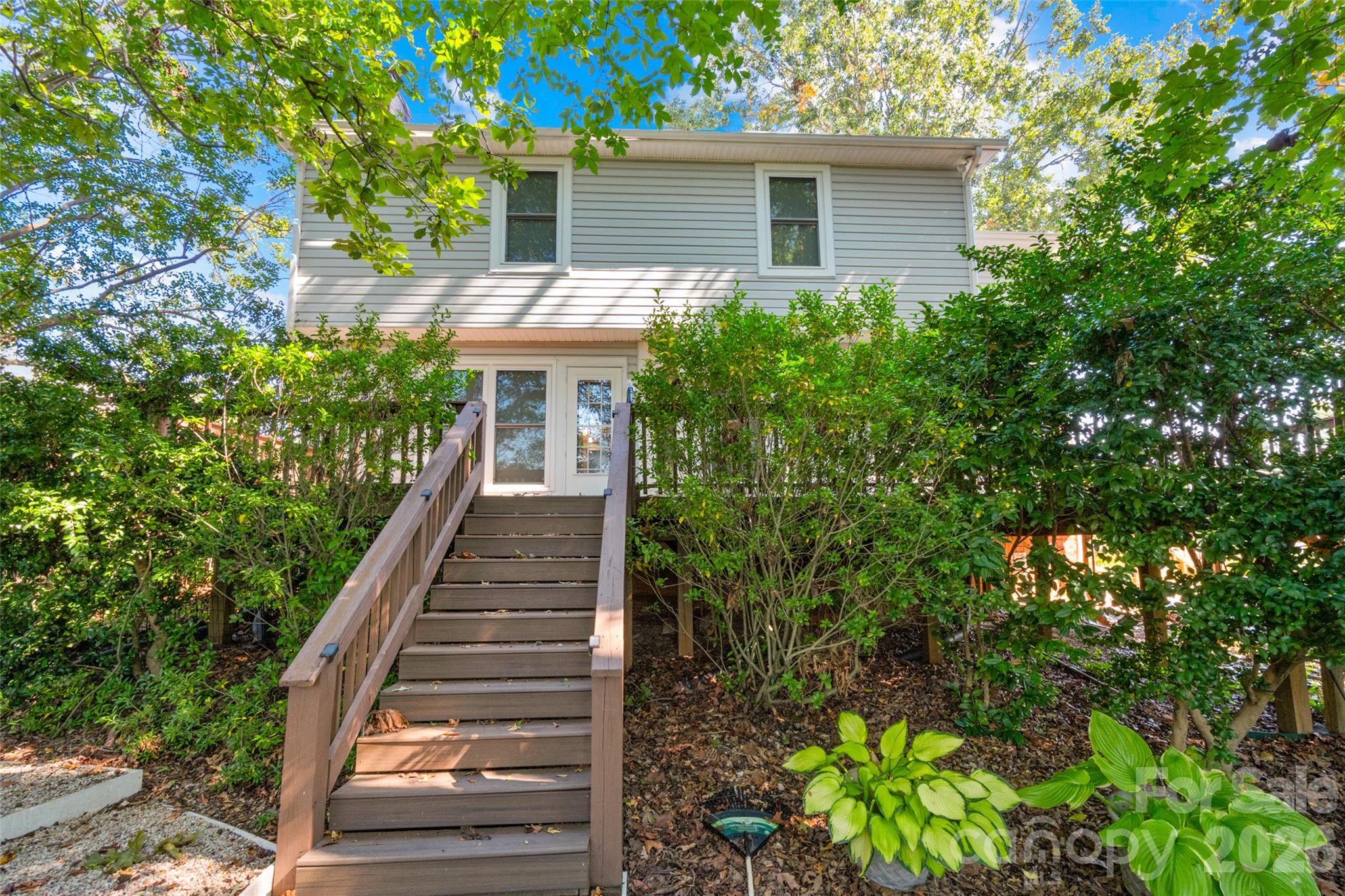 Single Family Residence at 10913 Lassen Court, Charlotte, photo 36 of 40